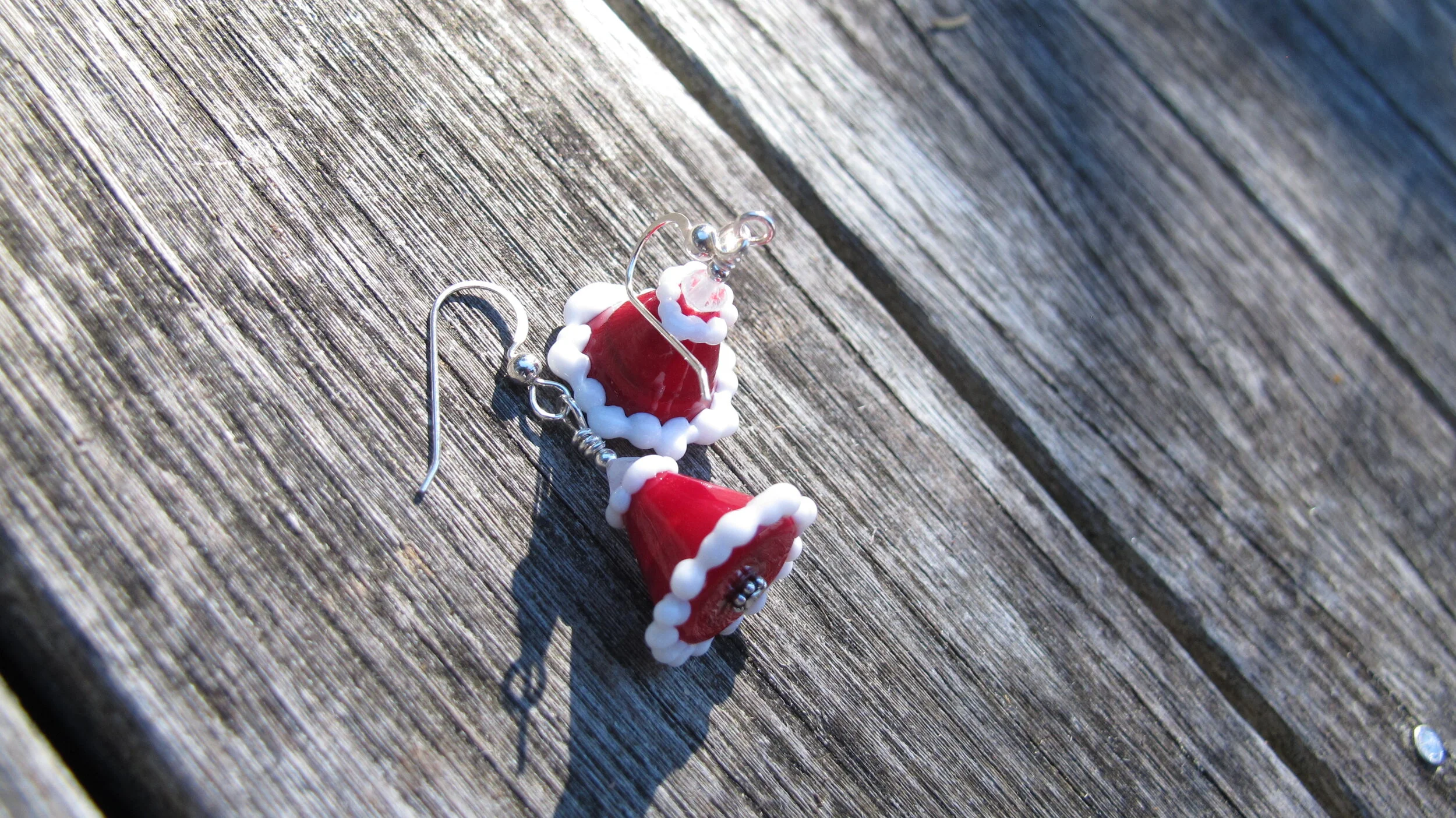 Santa hat outdoors.JPG