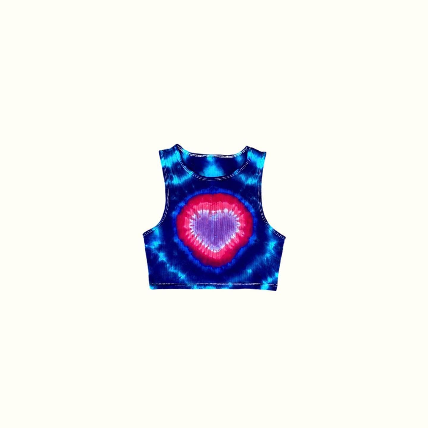 Sea Of Love Cropped Tank &bull; M &bull; 100% cotton .
.
.
.
.
#tiedye #handmade #tiedyefashion #fashion #tiedyeshirt #hippie #art #tiedyeisart #hippiestyle #icedye #love #gratefuldead #love #rainbow #tshirt #psychedelic #tiedyelife #thebeatles #tied