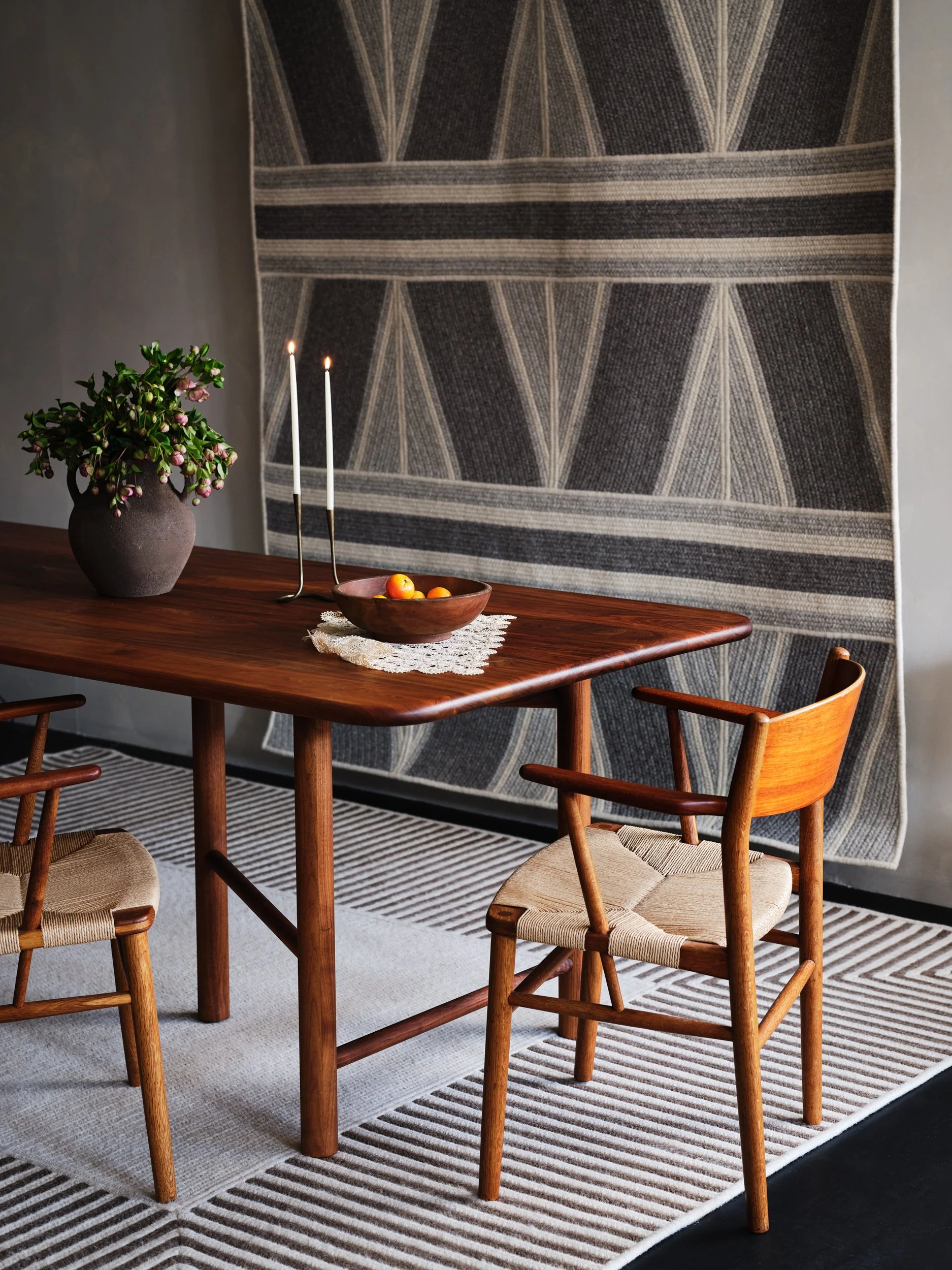 Contoured Border_Cream:Brown.jpg