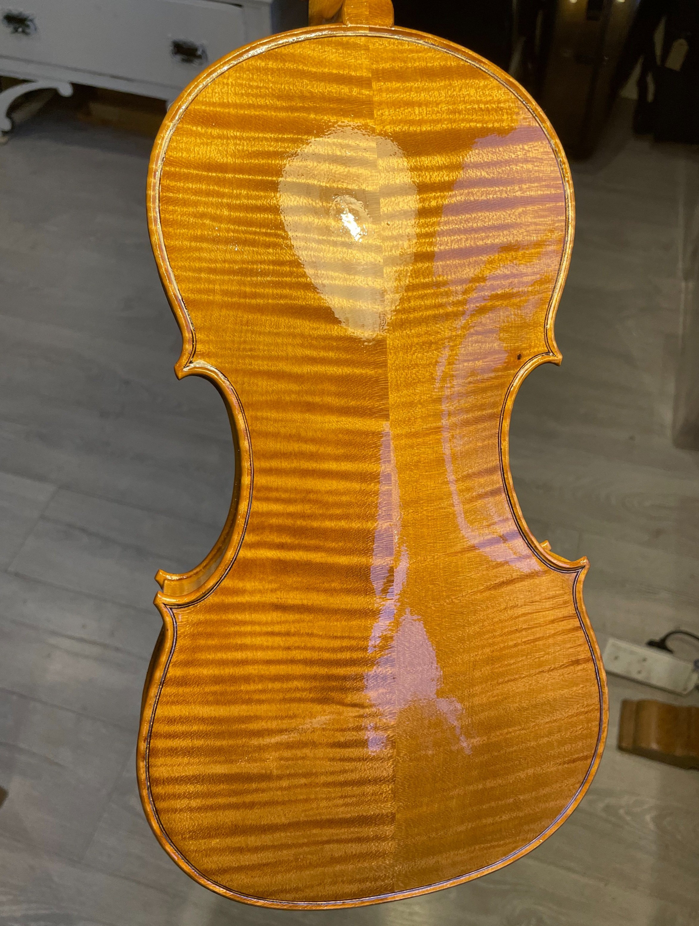 Making a Fine Oil Varnish Violin Restoration - Ruschil &