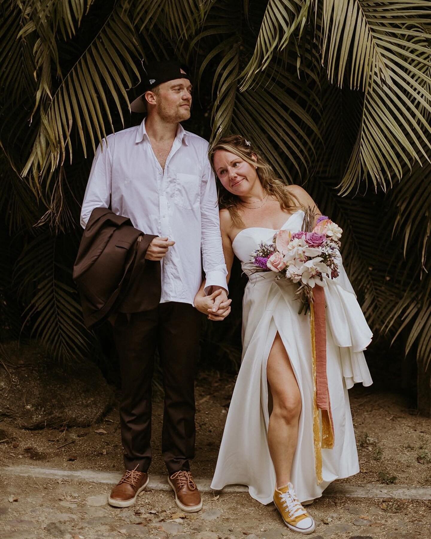 I can&rsquo;t even begin to describe how wonderful @sugarblossomfloralco&rsquo;s Micro Mexico Wedding was!! Thank you both for having me at your side to capture it all - it was an honor 🥹😍

Get ready - I have three more posts after this to really s