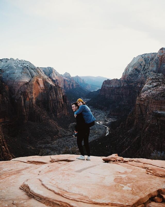 Life in Zion: walking through slot canyons- knee deep in the freezing river.. Racing up switchbacks to watch the sunset ignite the red canyon walls.. and the best- making memories that we&rsquo;ll cherish forever 🔮