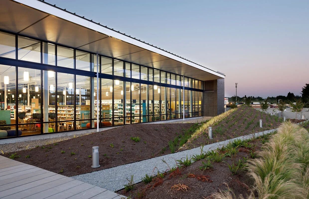 05_Kenmore_Library_Window_Wall_and_Entry_Walk.jpg