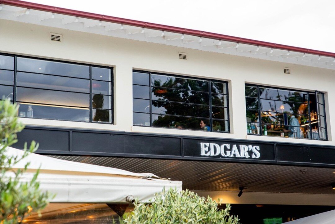 Summer time and end of year celebrations are coming up fast! Get in touch if you would like ot organise a booking with us; info@edgarsinn.com.au 🥂