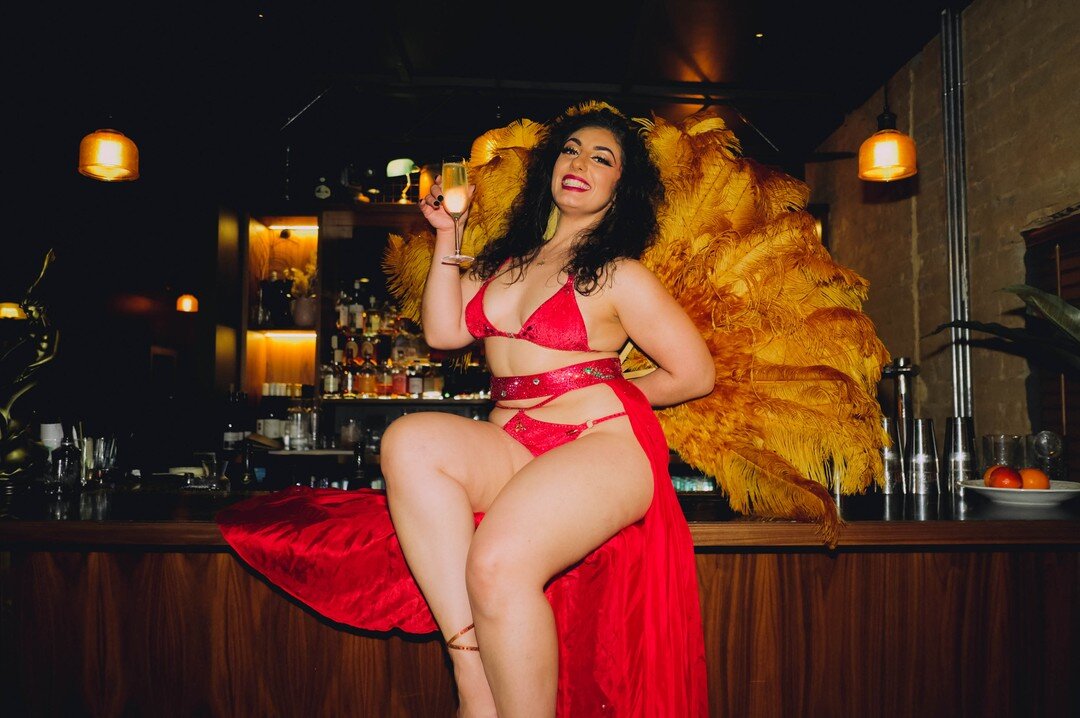 The amazing Sara Martini ✨ 🔥 

Performing TONIGHT from 8pm, book now via the link in our bio. 
#burlesque #livelocal #lovelocal #wearecbr