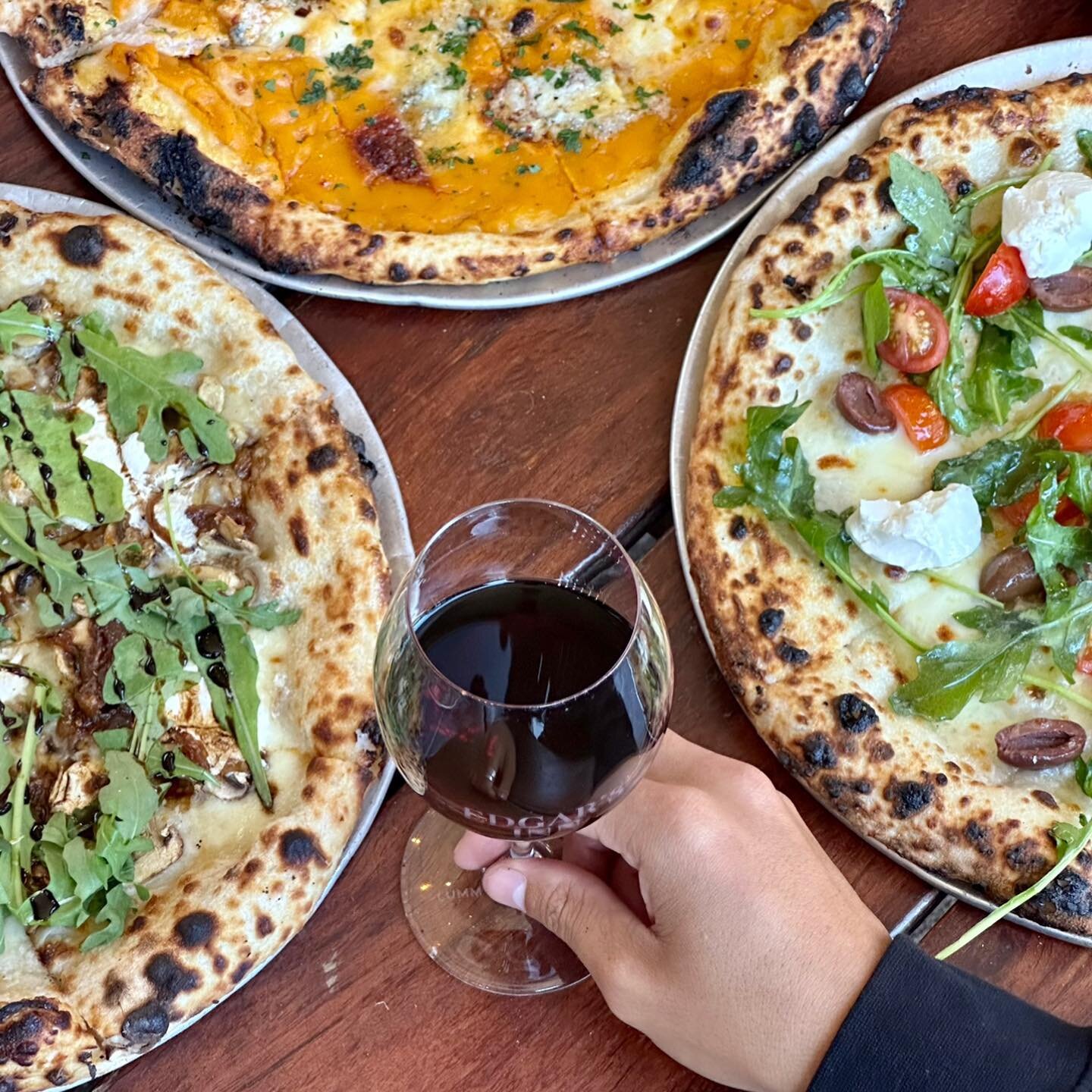 WIN A MAMA DOUGH FEAST FOR YOU AND YOUR MATES 🔥🍕

Cheers to debuting our new Mama Dough menu, we wanted to give a group of 5 friends the chance to come and try ALL the NEW pizzas we have on offer! 

TO ENTER SIMPLY:

🍕 Comment and tag your 5 frien