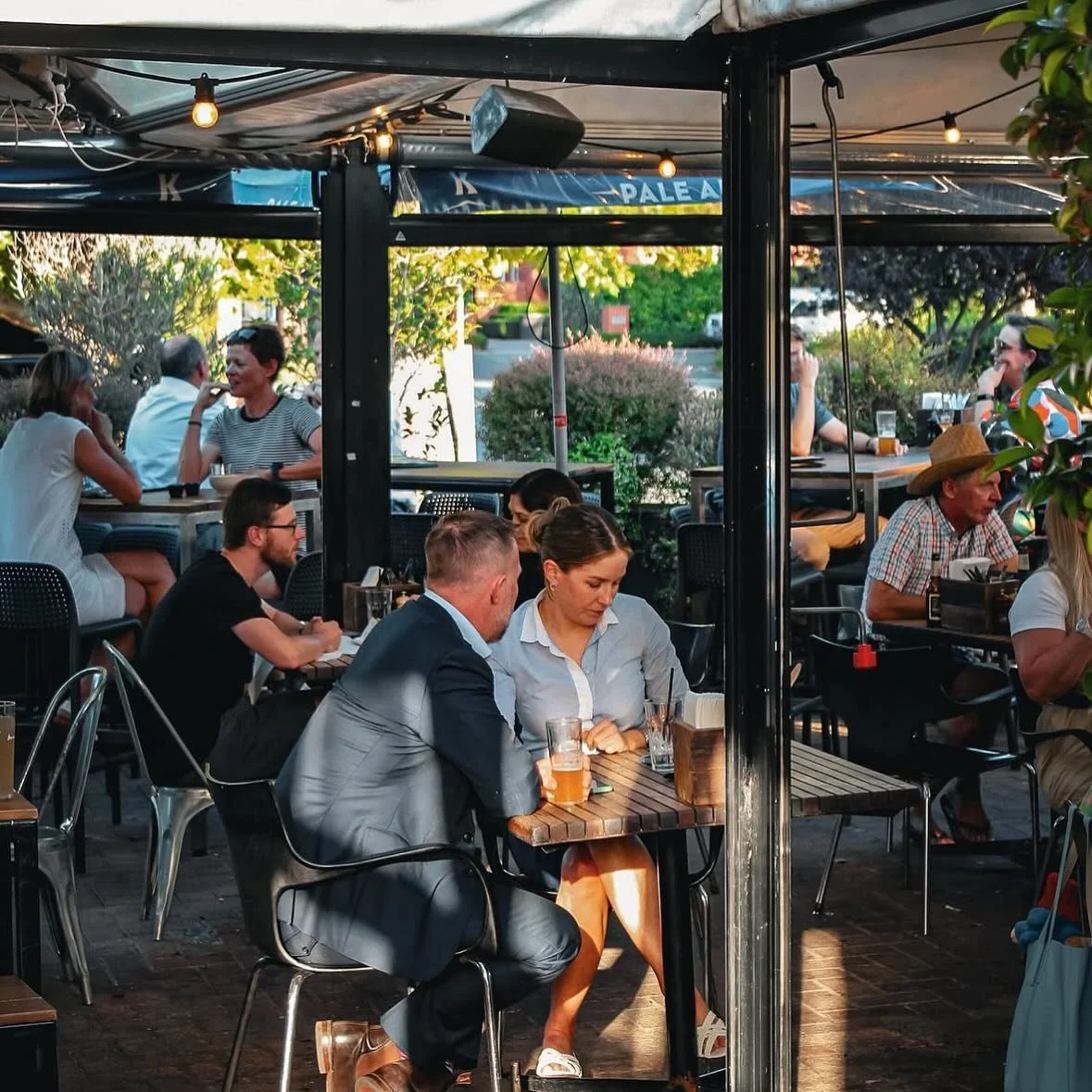 Ok&hellip; time to stop crying into the Raiders Jersey, and get your bookings in for the NRL Grand Final this Sunday (We had to remind ourselves too&hellip; 🤧💚)
It&rsquo;s looking to be a ripper day, and we&rsquo;ll have TV&rsquo;s EVERYWHERE! Get 