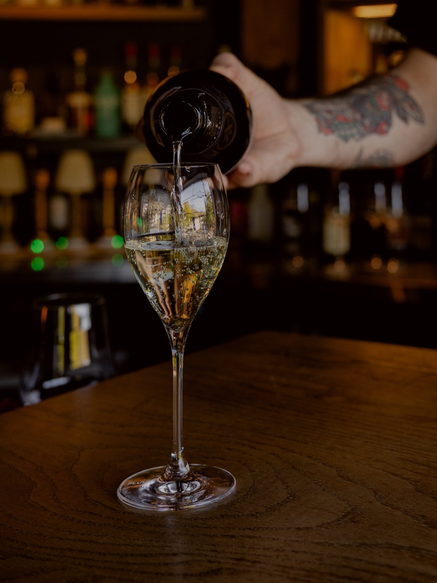 *kinda sorta valentines menu*
some shots of a few highlight dishes from our Valentines menu:
&bull; fresh shucked oysters, mezcal granita, lime
&bull; housemade flatbread, labneh, pistachio, rose
&bull; snapper, blood orange, Aleppo chilli, dill
&bul