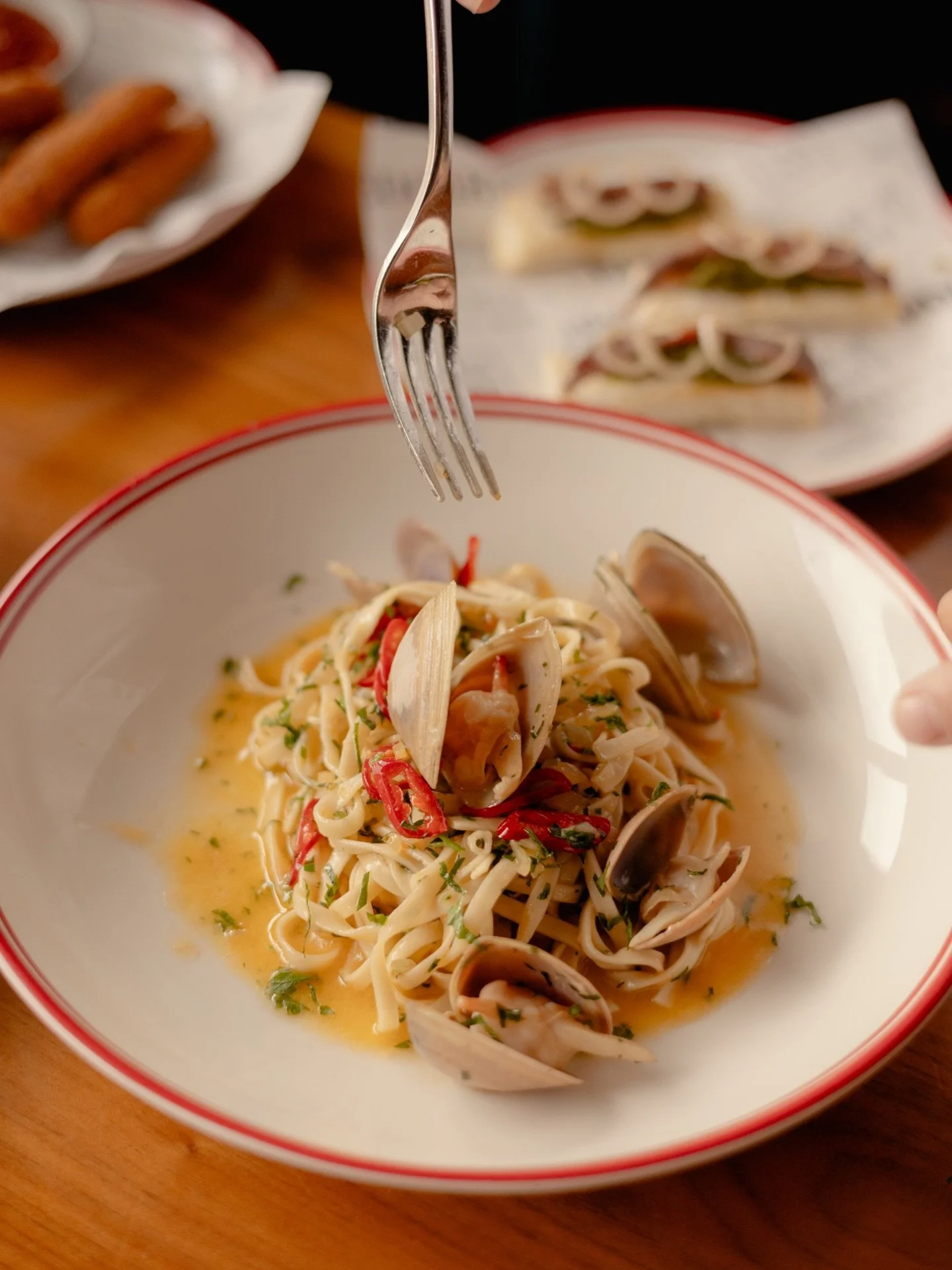 linguini &bull; cloudy bay clams &bull; parsley &bull; chilli
An absolute star ⭐️ on our menu at the moment. Who doesn&rsquo;t love a vongole moment? 🍝