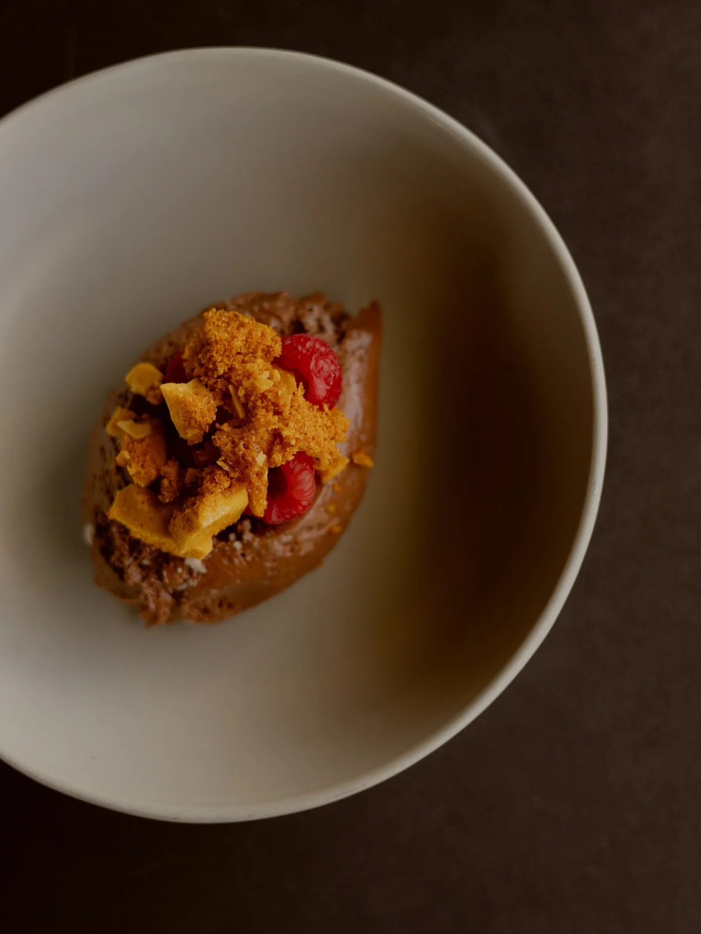 chocolate mousse &bull; berries &bull; honeycomb
just a moment of decadence - light enough to fit the dessert stomach, mouth-coating enough to hit the spot. 
see you for dinner soon? 🌹