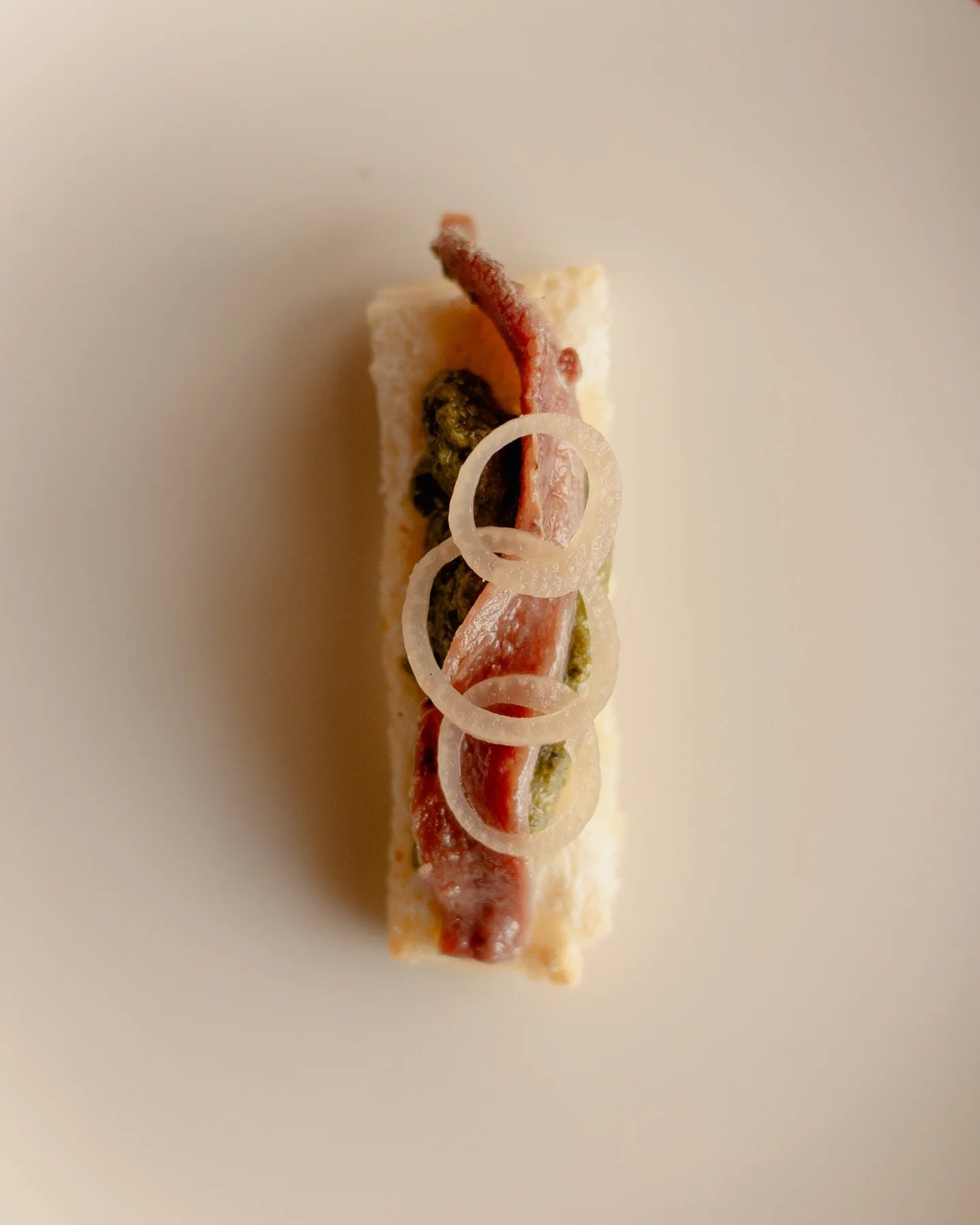 anchovy toast &bull; salsa verde 
a can&rsquo;t-go-wrong situation, done deliciously.