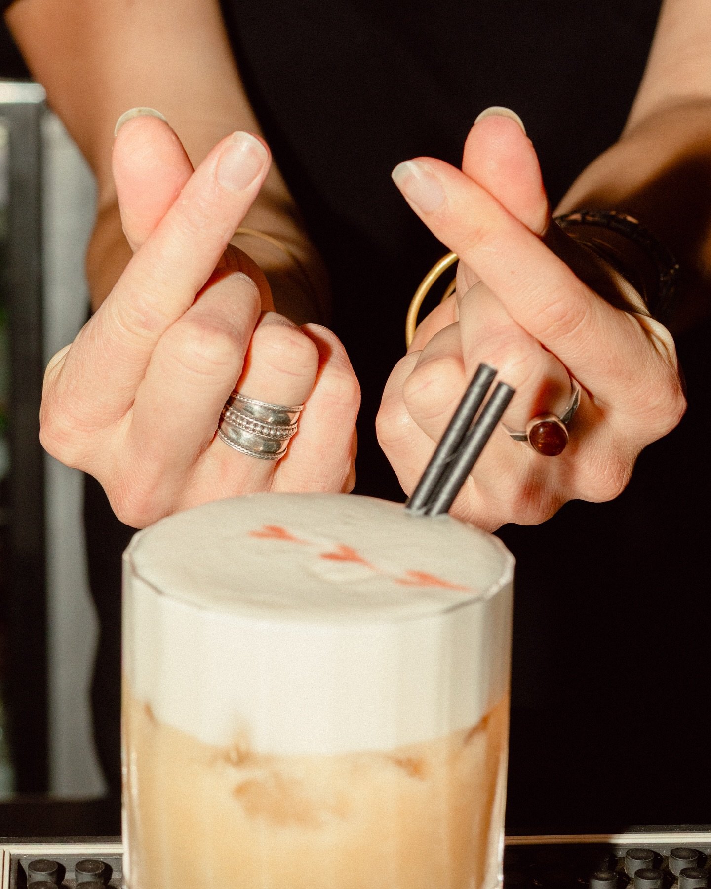 me when amaretto sours 🫰🫰🫰
on the cocktail board now 🍒