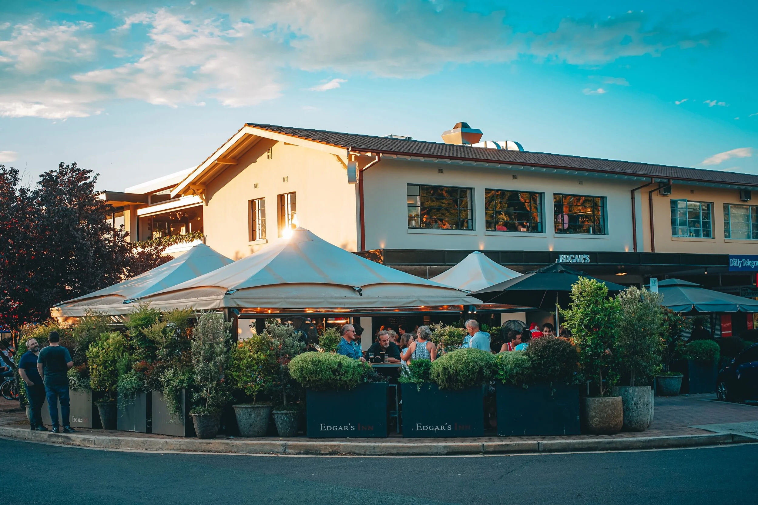 Edgar’s Local Favourite for Coffee, Lunches & vibrant evenings