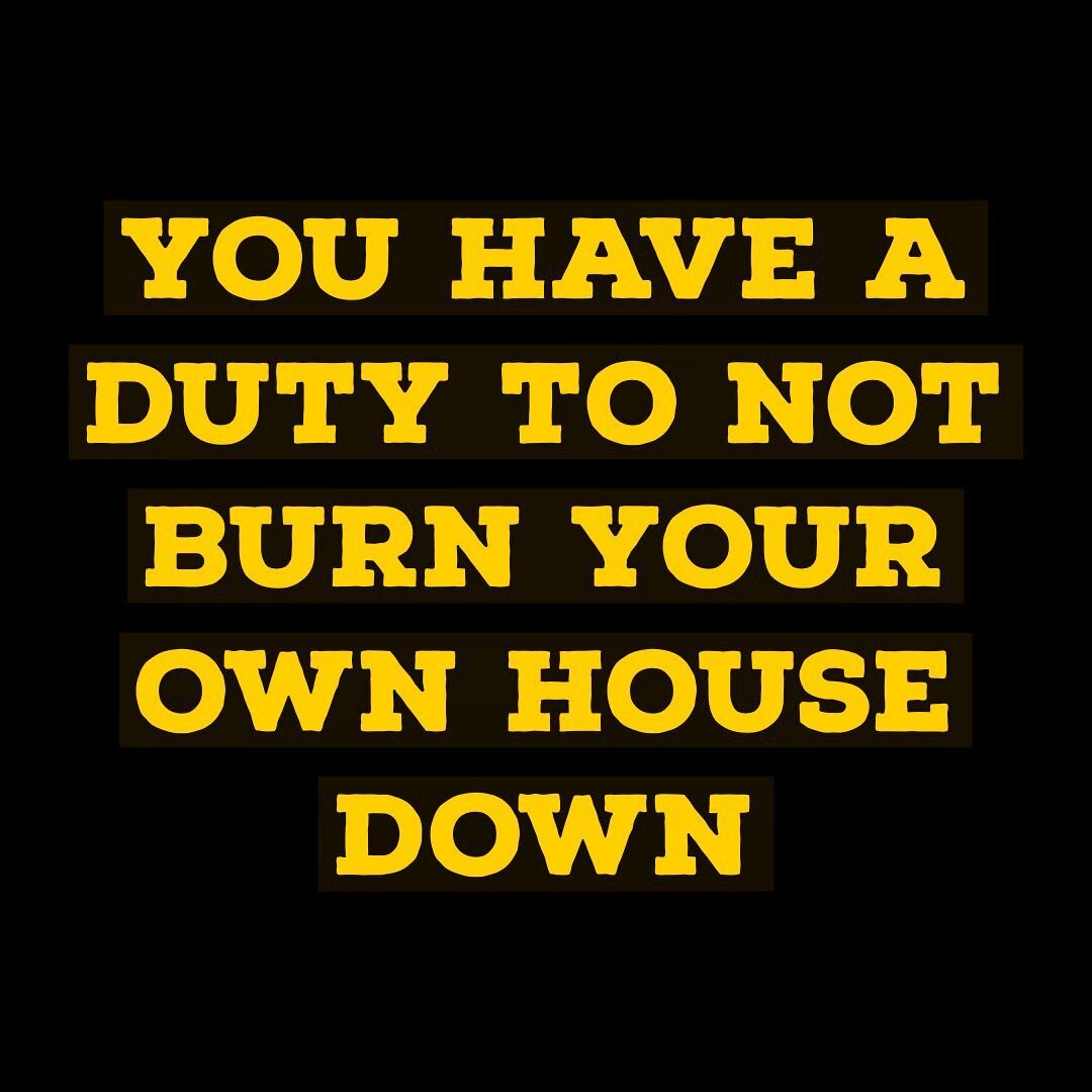 &ldquo;You have a duty to not burn your own house down&rdquo;. Killer Mike.
⁣
&bull;
&bull;
&bull;
&bull;
&bull;
&bull;
#radiobiko #pocaustralia #blackinaustralia #representationmatters #diversityinaustralia #africanaustralian #afrofuturism #radiosta