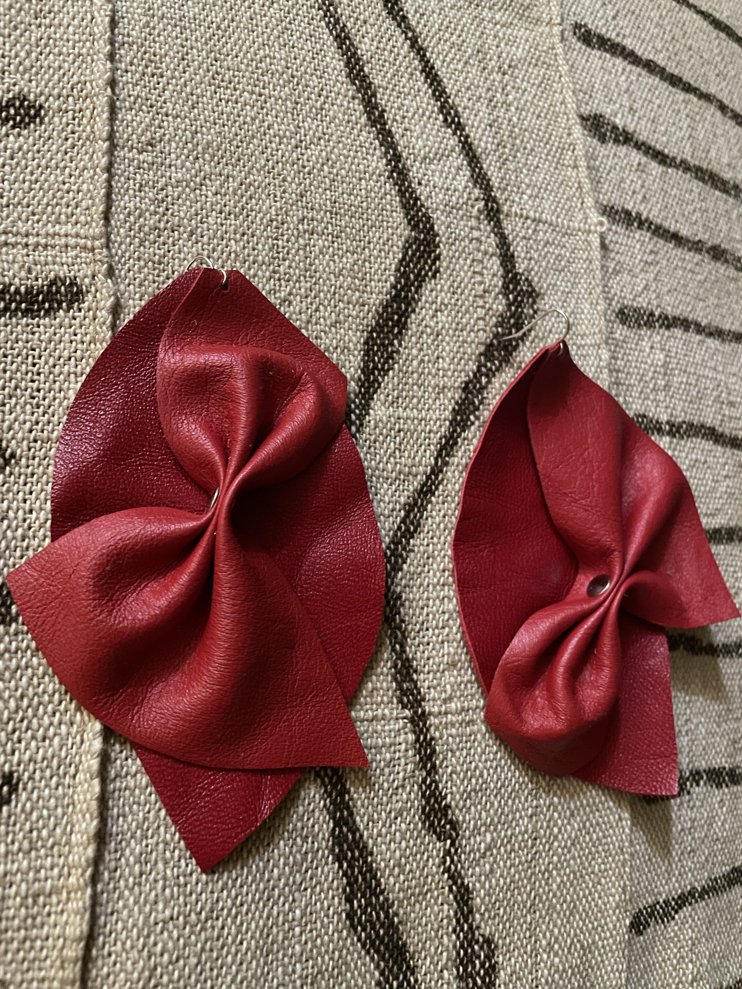 Classic Fly  Red bow Earrings
