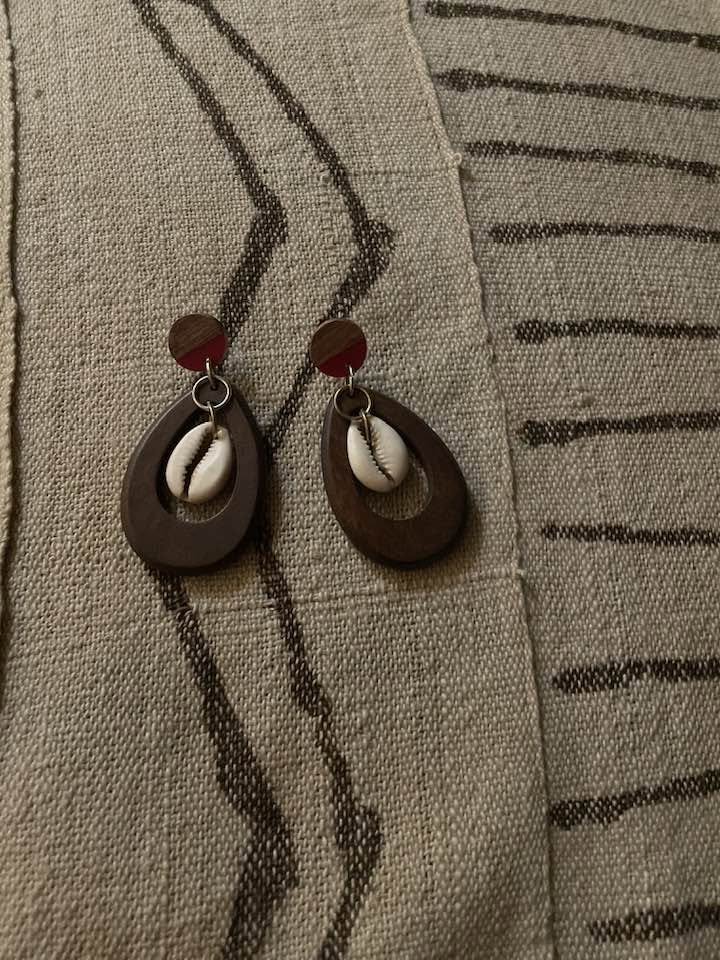 Wood Cowrie Shell Red Post earrings