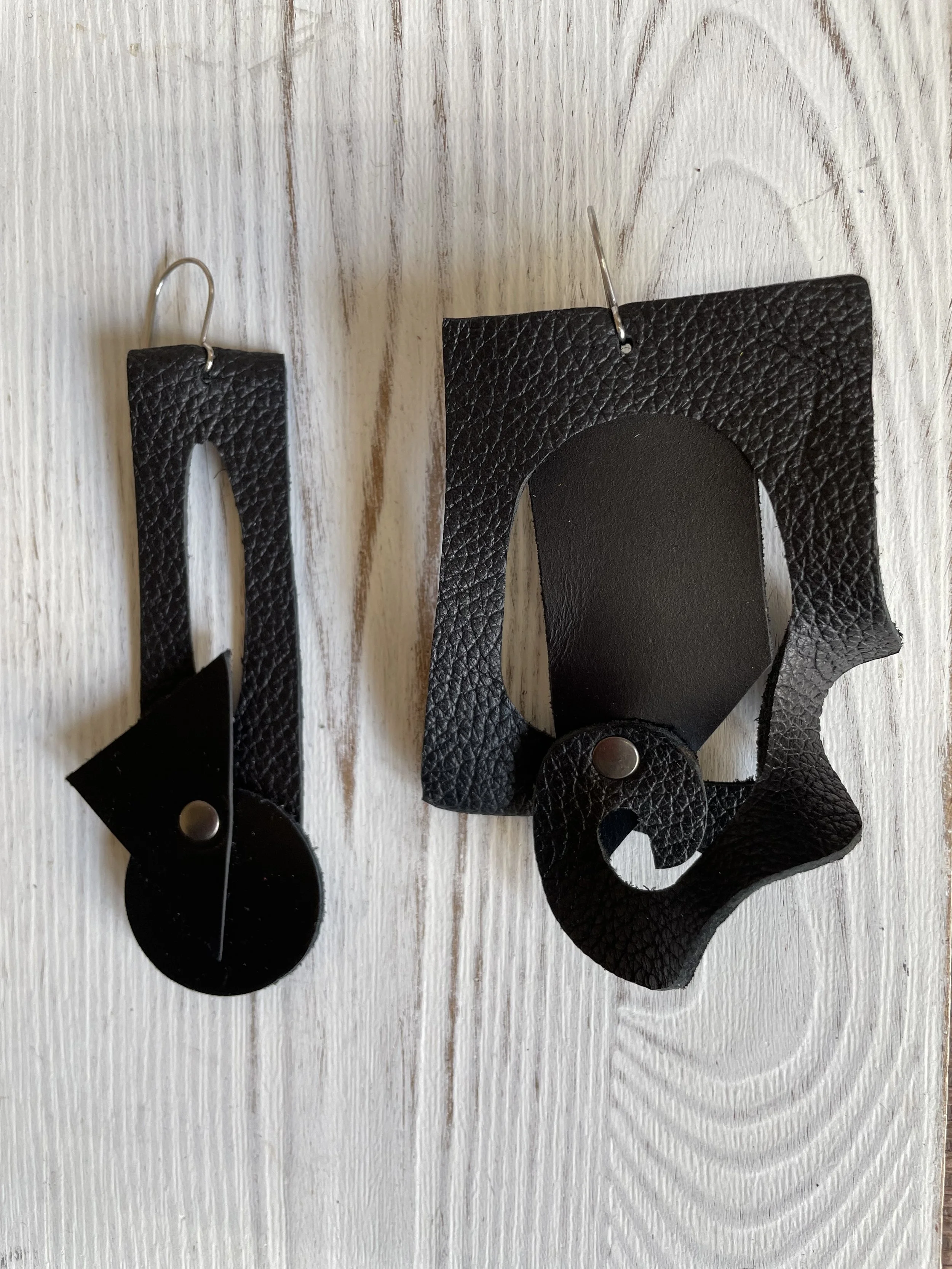 Blk on Blk Thick and Thin leather