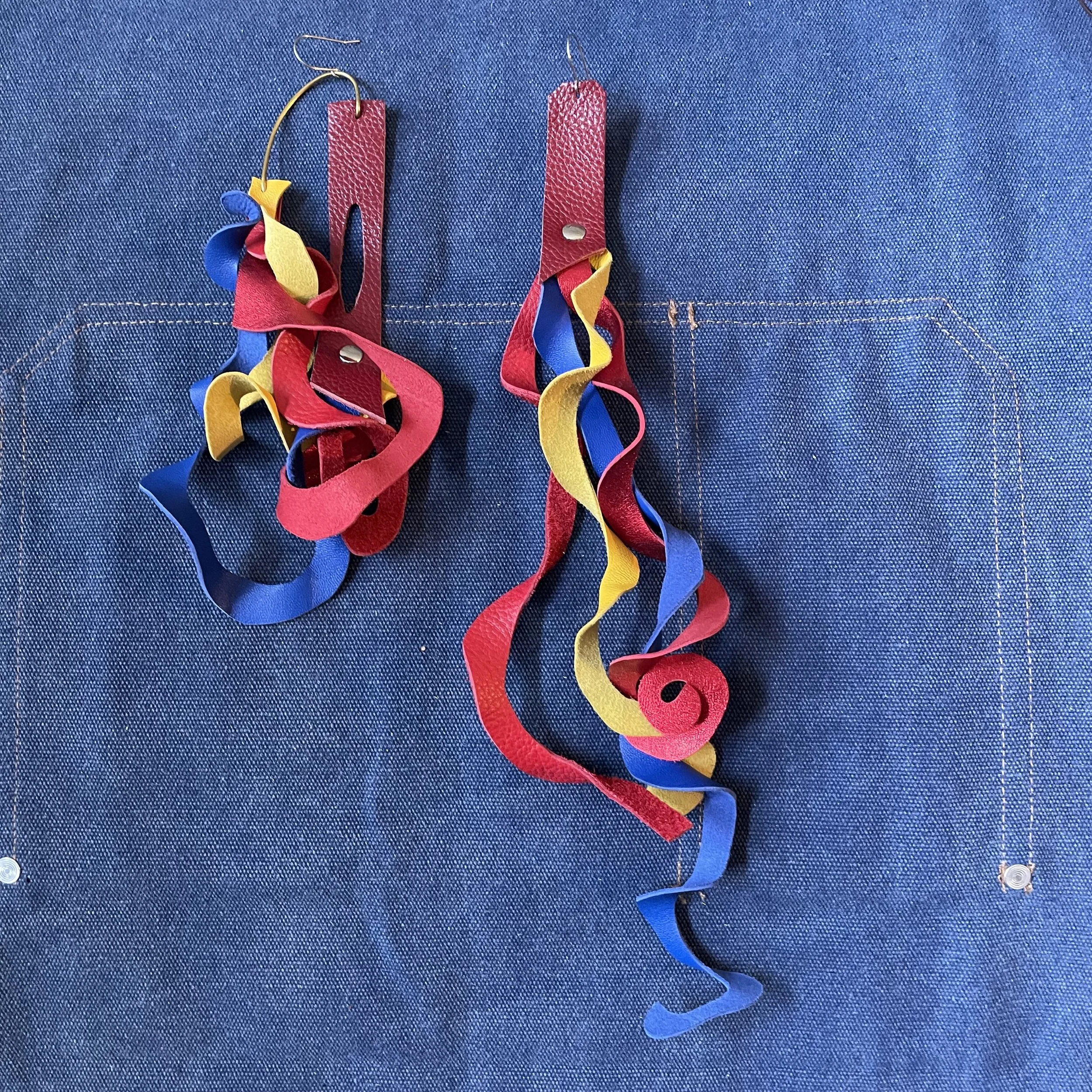 BOLD STATEMENT Primary Leather earring