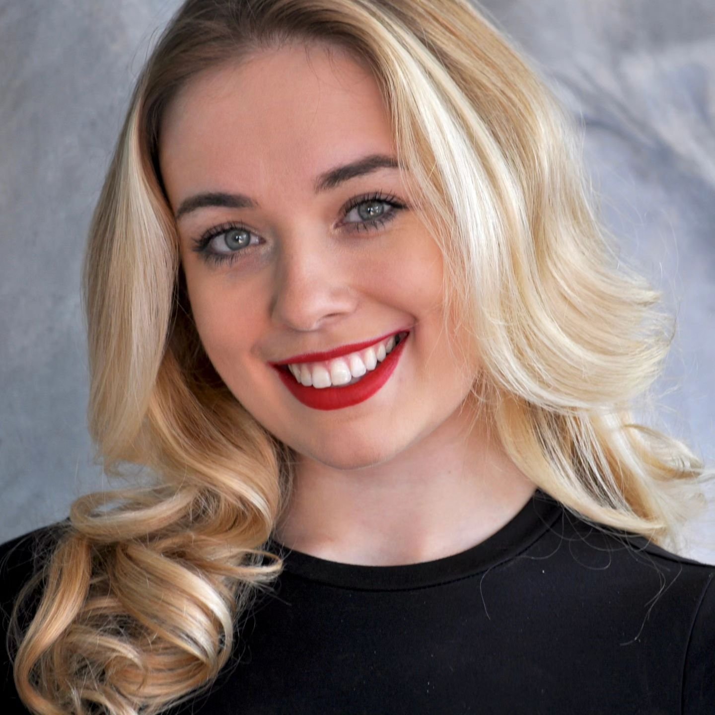 BLONDE-Free hand painting,balayage, babylights &amp; root shadow. What will be your signature look this spring? #haircolorist #dunedinhairdresser #blonde #lorealprofessionnel #hairsalondunedin #hairsmithdunedin #dunedinnz