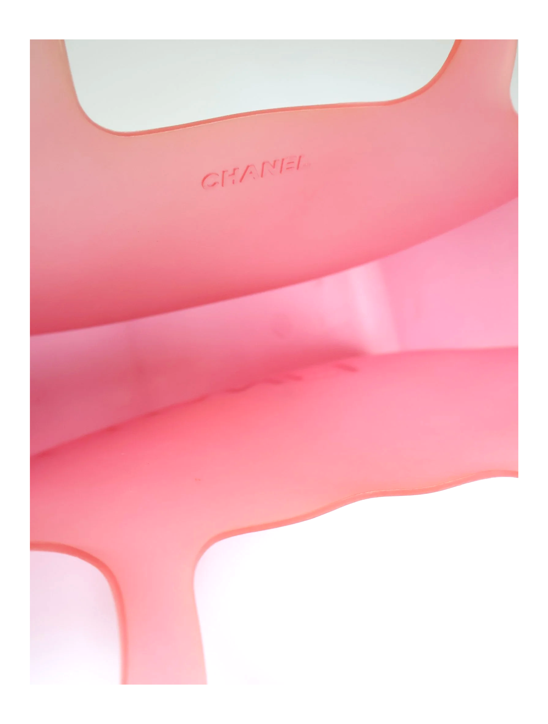 CHANEL+Jelly+Rubber+Tote+Bag_Sozo+Amour51.png