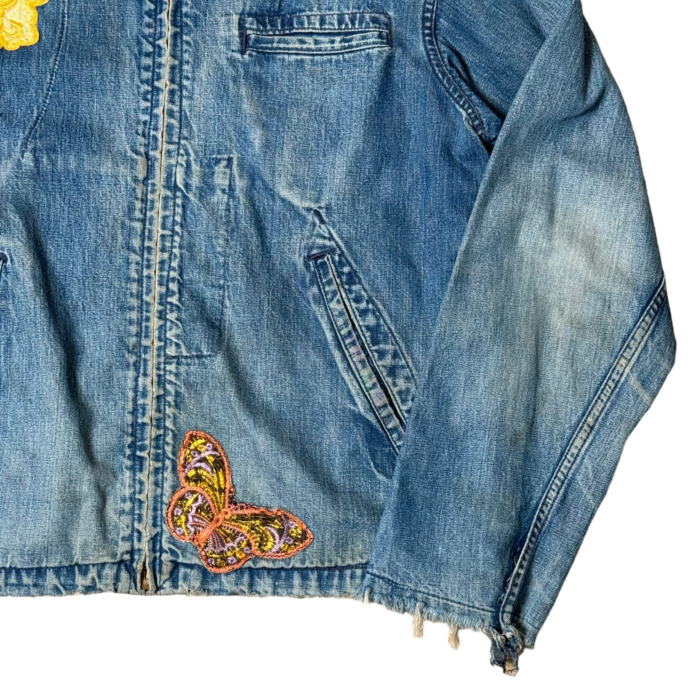 7EB945F9-EEAD-427C-A1D6-AFDC1C74B69E