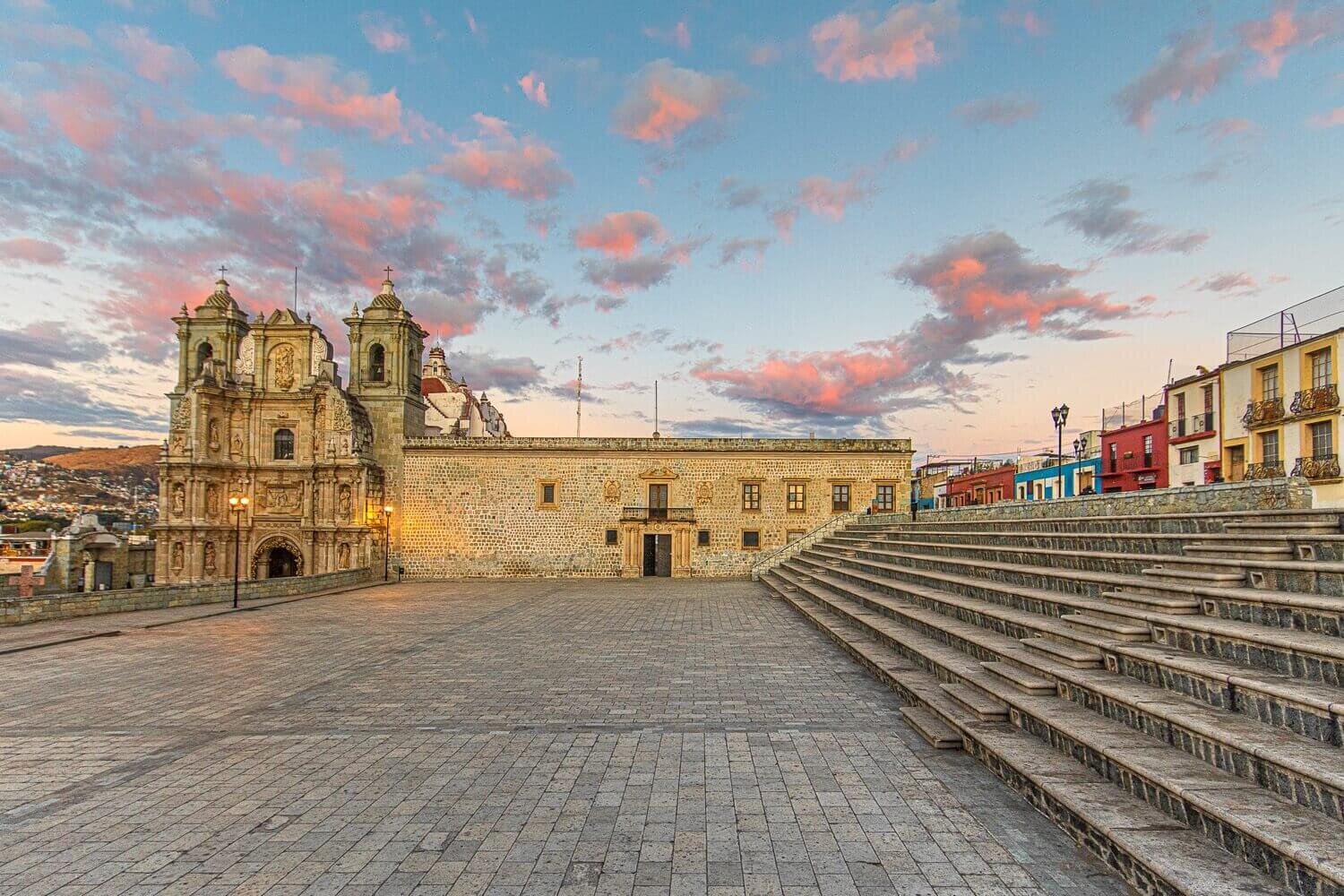 Basílica de Nuestra Señora de la Soledad en la capital de Oaxaca. Valles Centrales de Oaxaca.