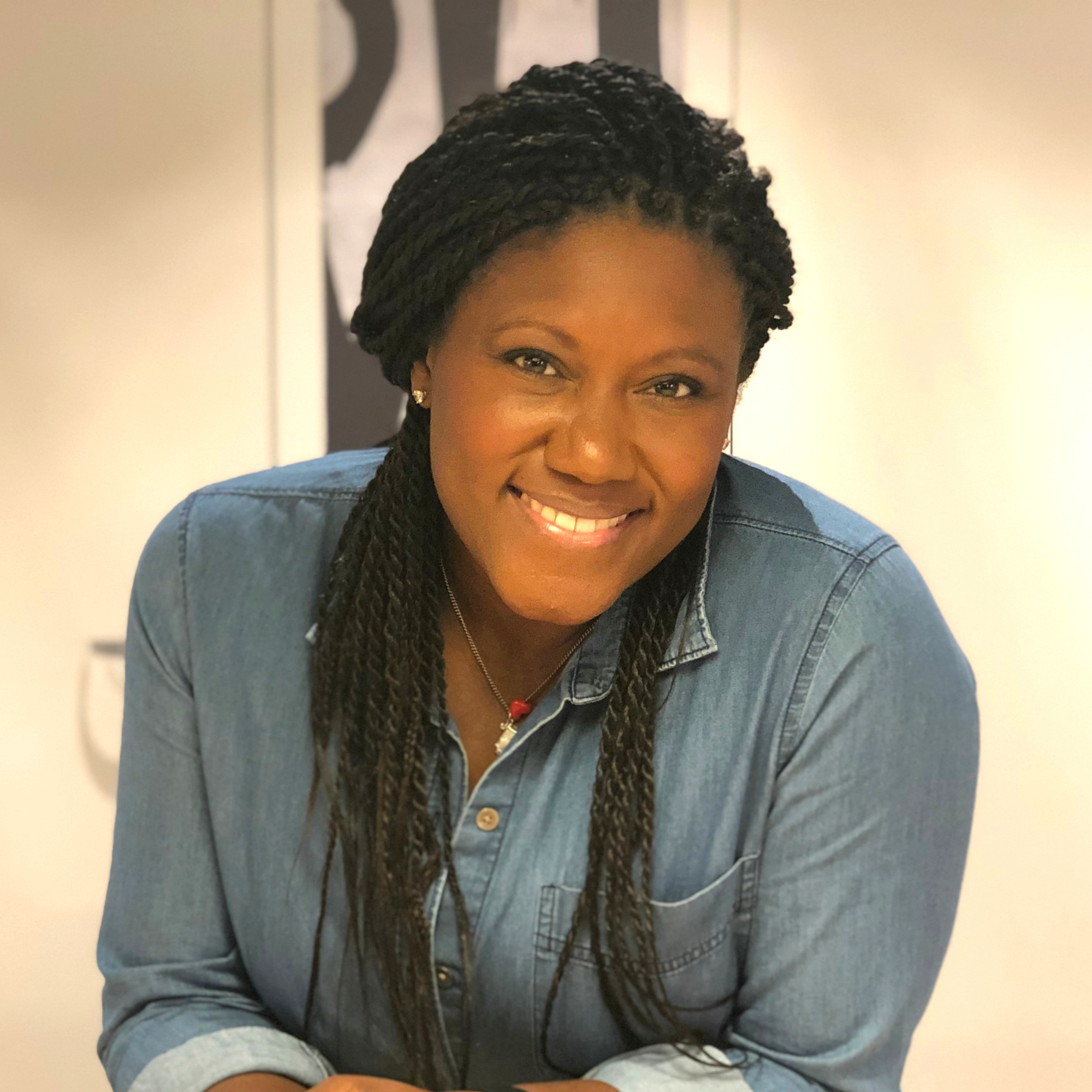 Aisha Crumbine - Life Coach. Speaker. Trainer.