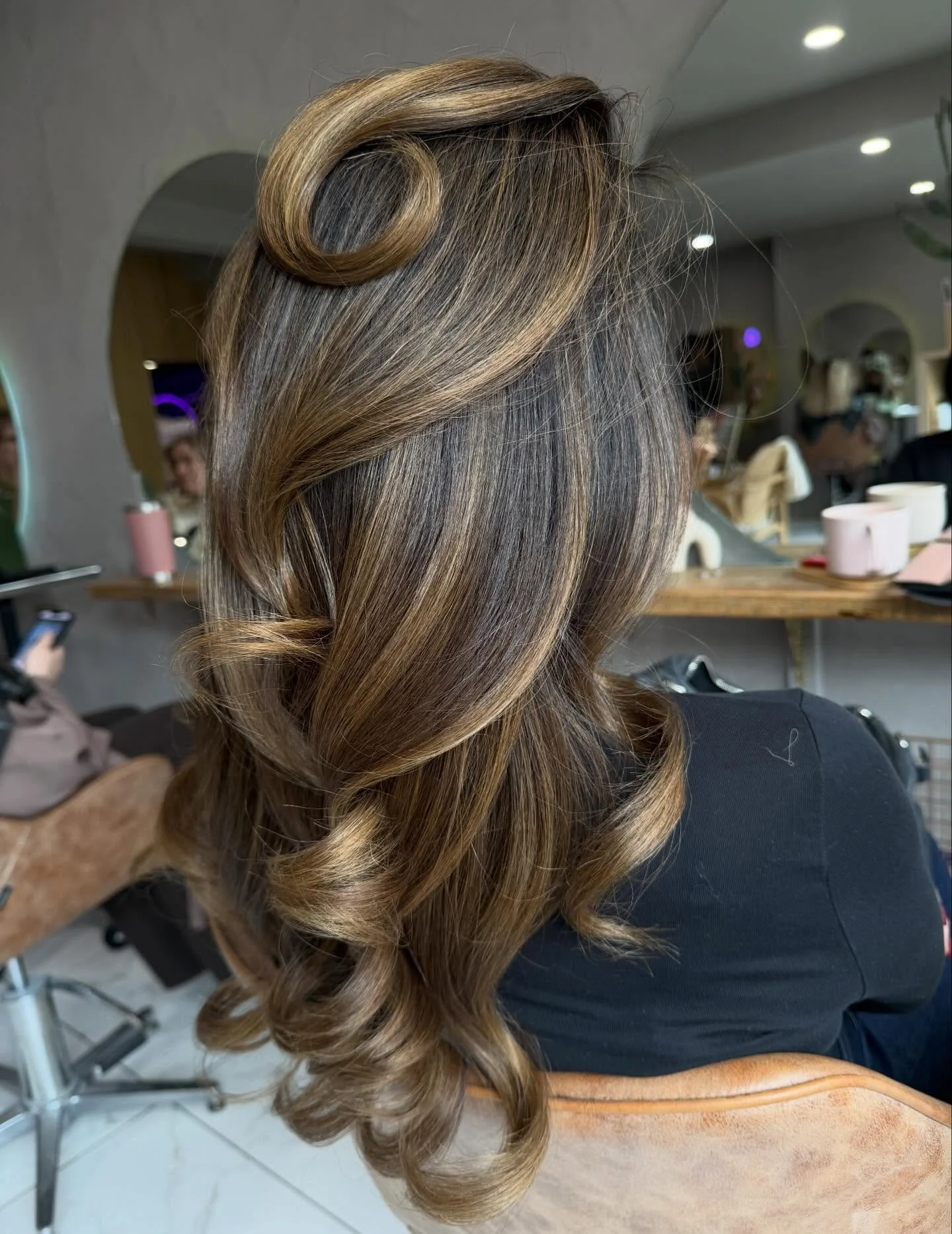 A moment for the Balayage, a moment for the blow out 😮&zwj;💨