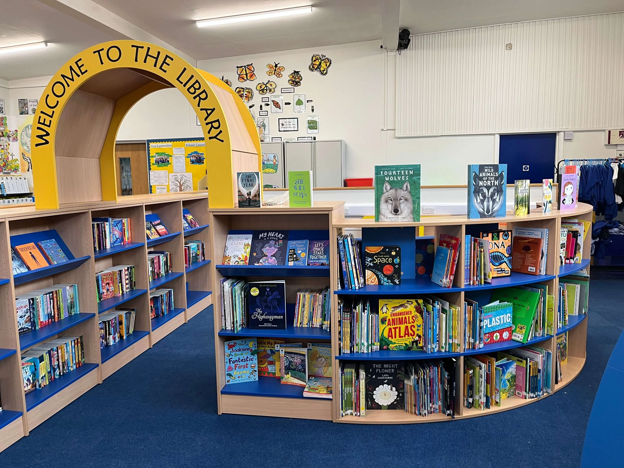 Children's School Library designed to engage children in reading and inspire a love for reading. Modern, diverse and exciting school library books. 