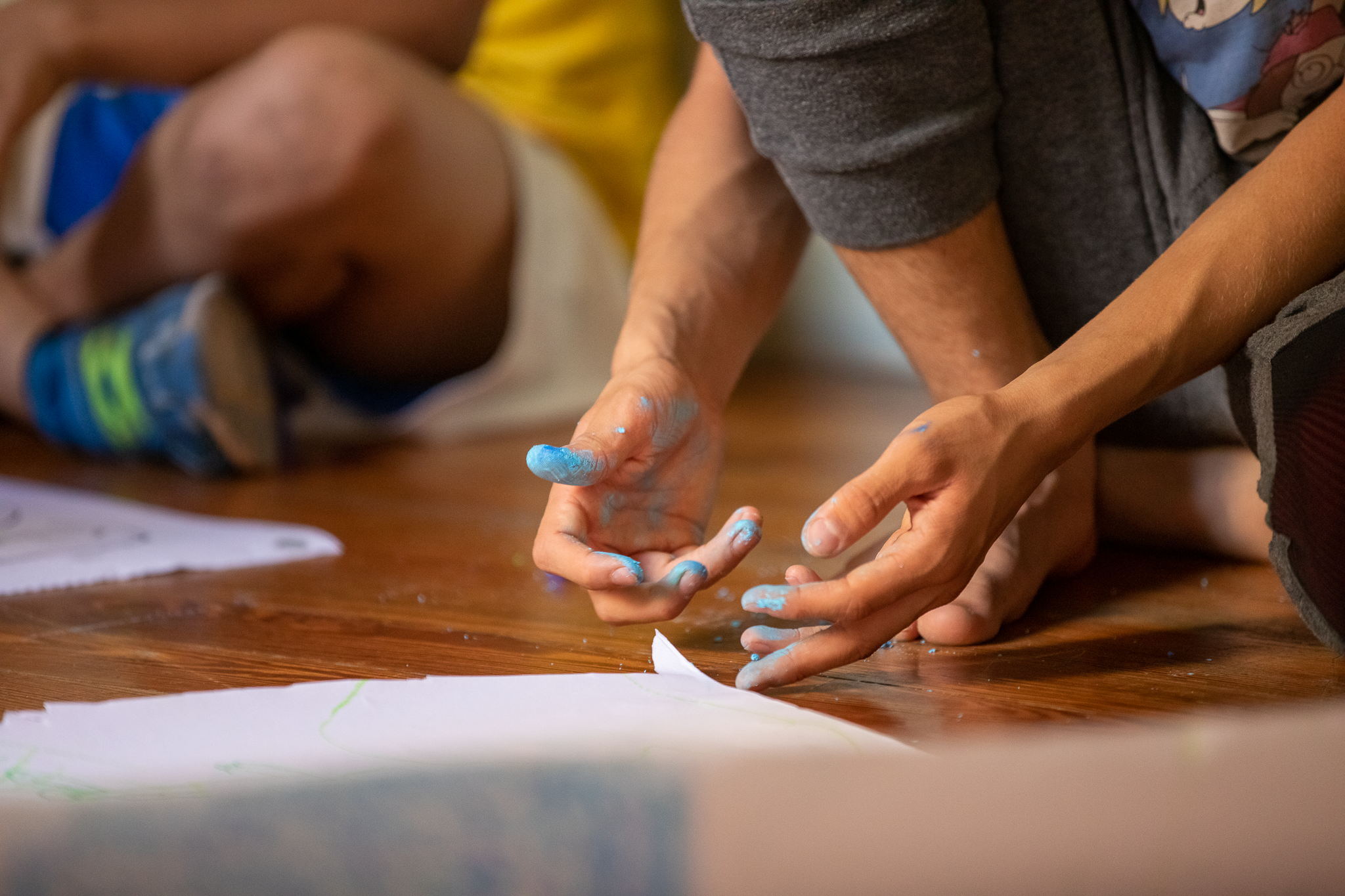 Movement and Trace exercise with the kids from LP shelter, managed by the NGO The Home Project in Athens, August/2019.