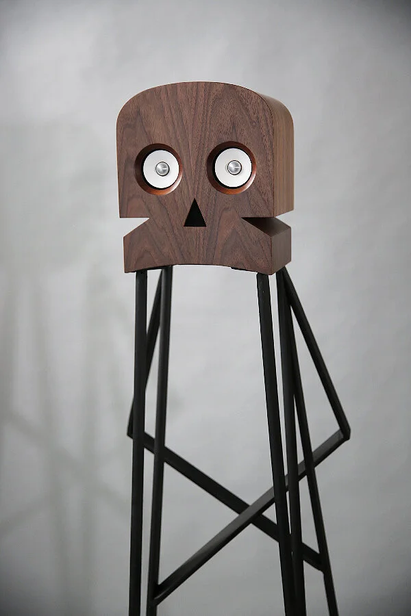 KD_Articulation_600px_minuSkull_speaker-04.jpg