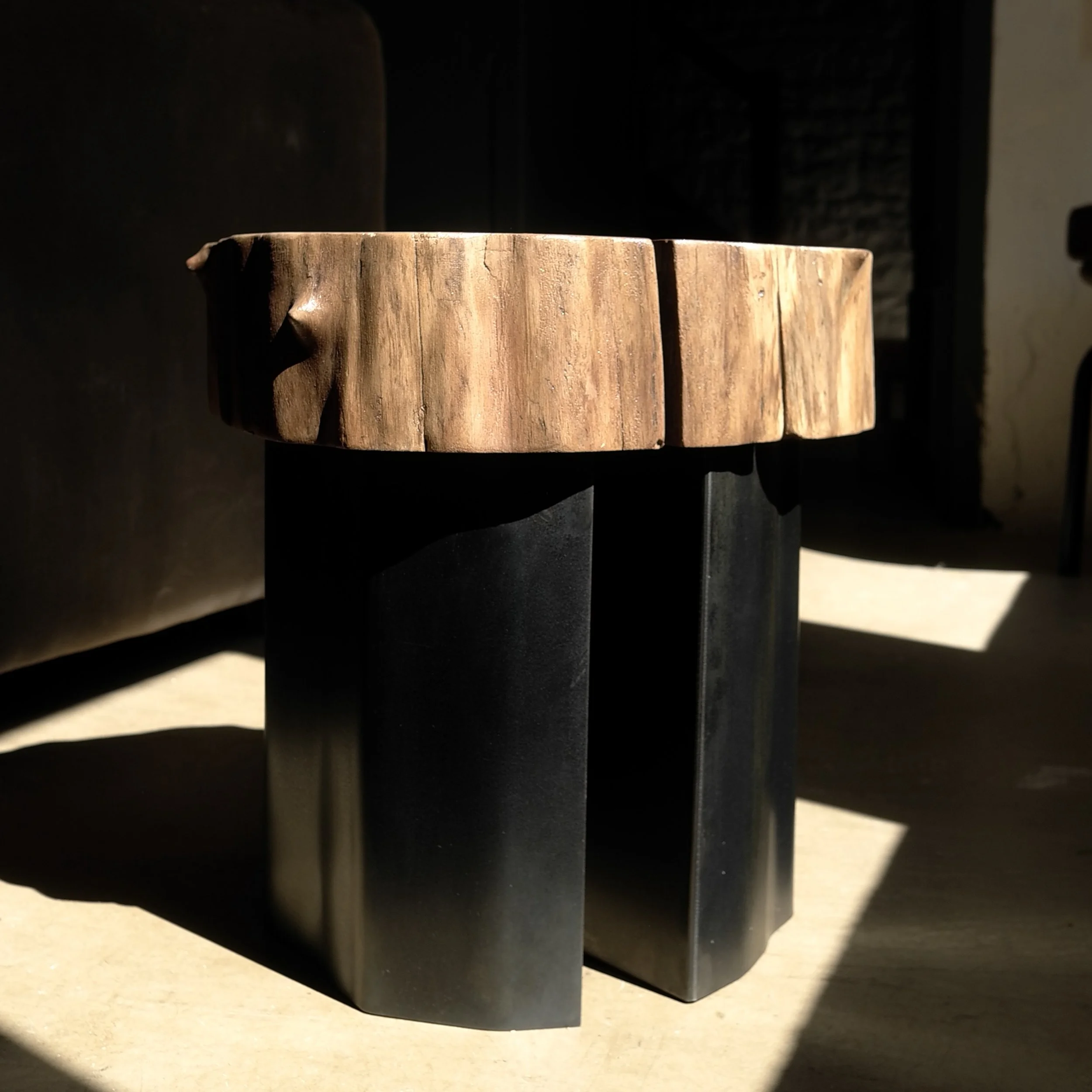 tabouret-robert-noyer-massif-01.jpg