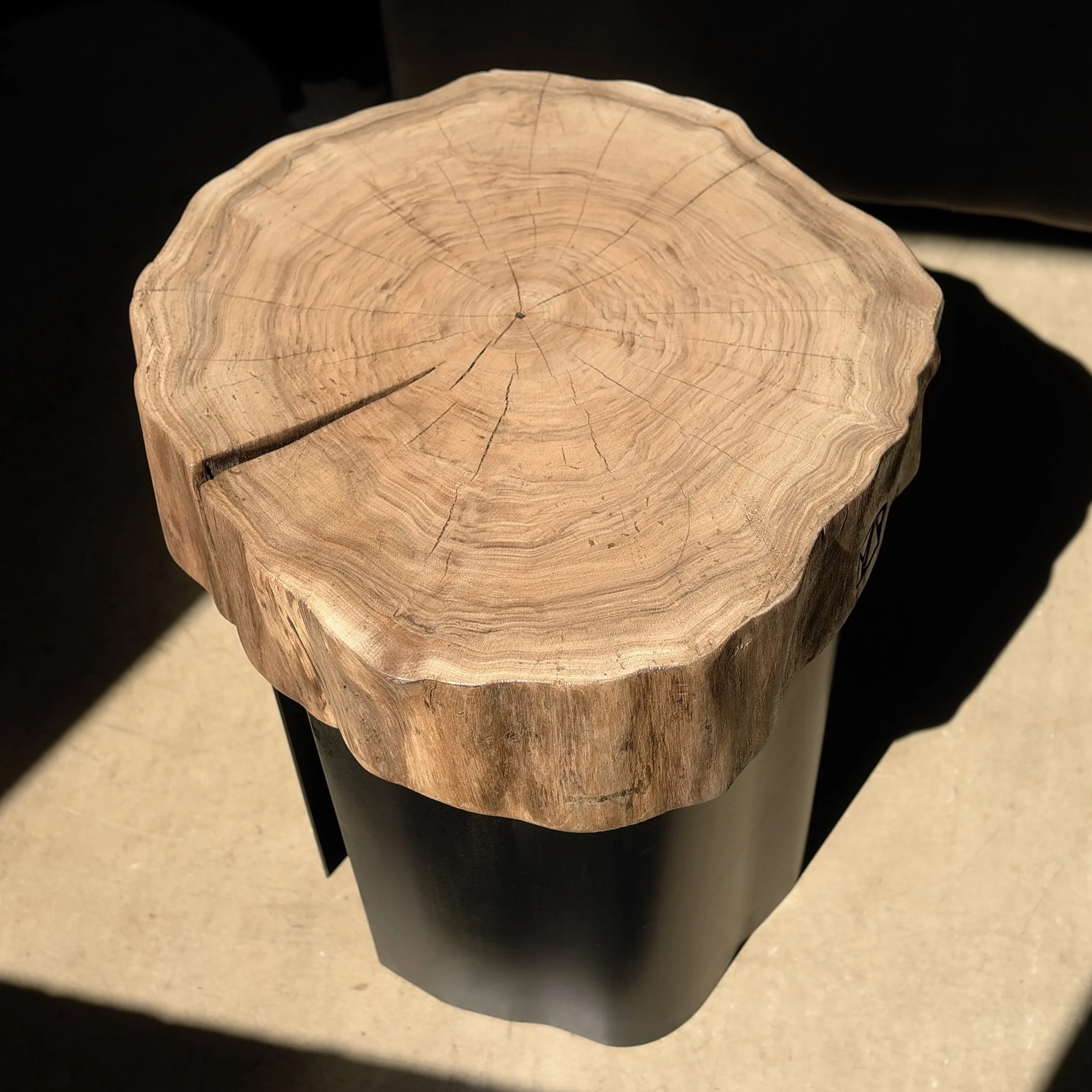 tabouret-robert-noyer-massif-03.jpg