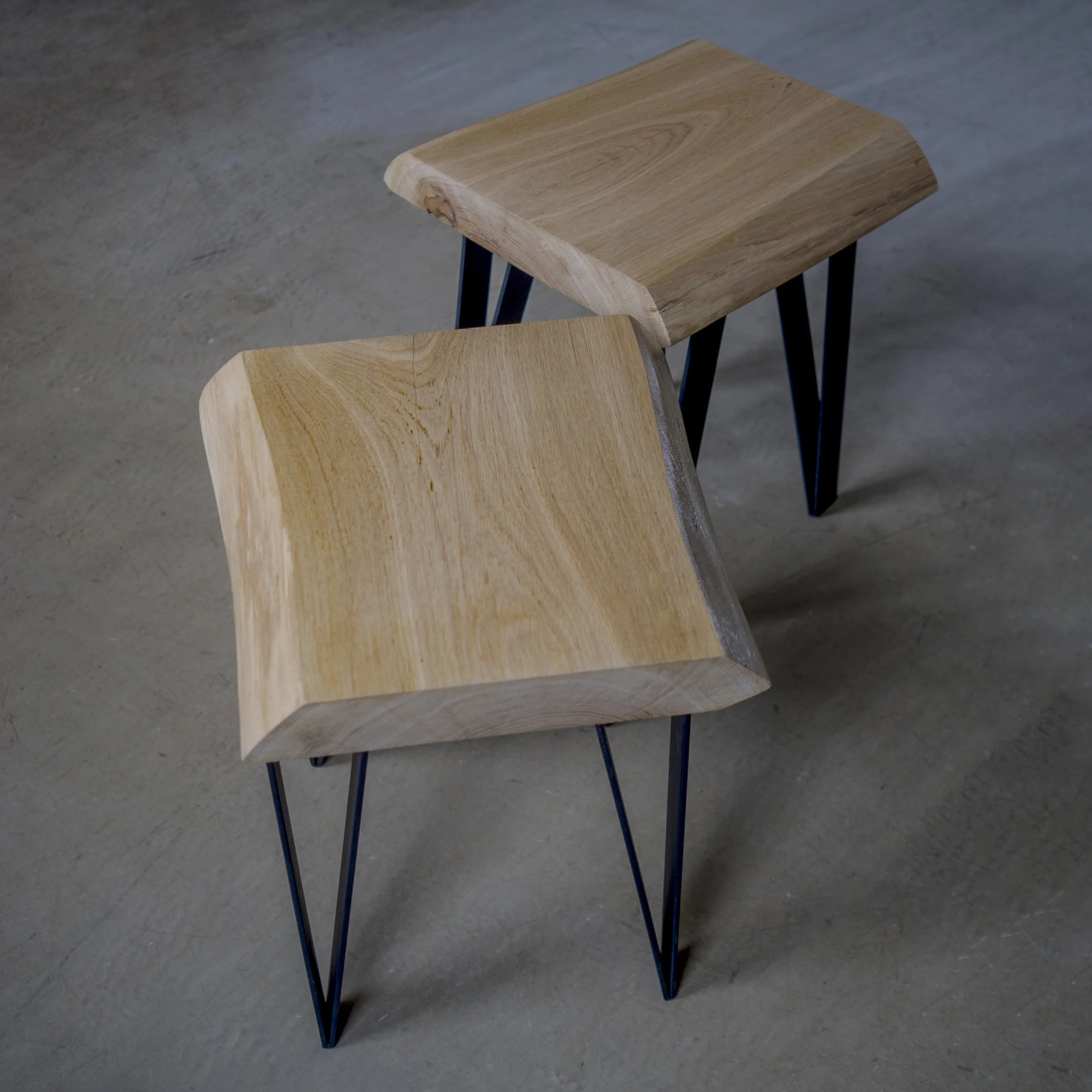 tabouret-colette-chene-massif-01.jpg