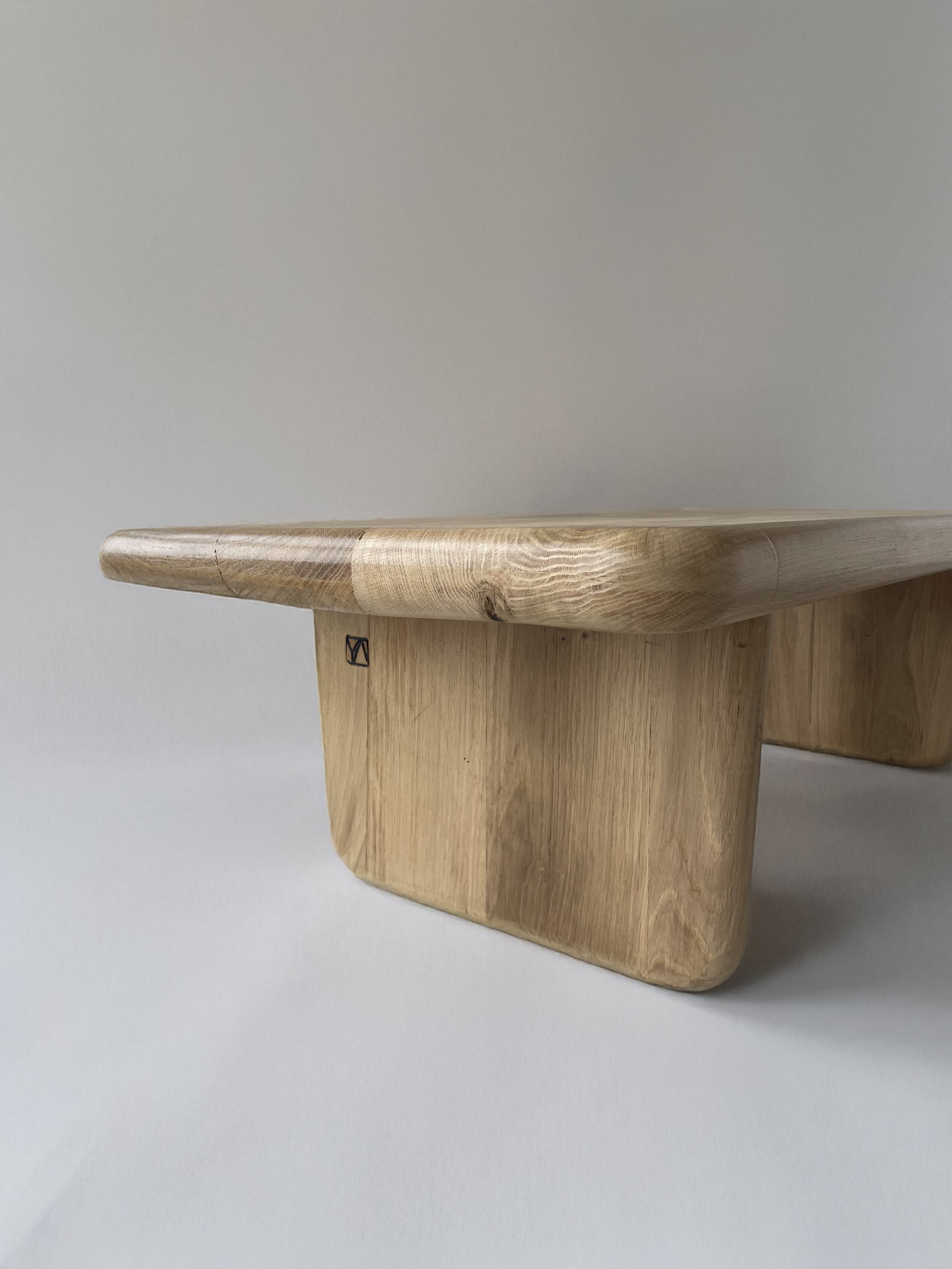 Table basse en chene massif sur mesure | LILI | YA-Atelier2.jpg