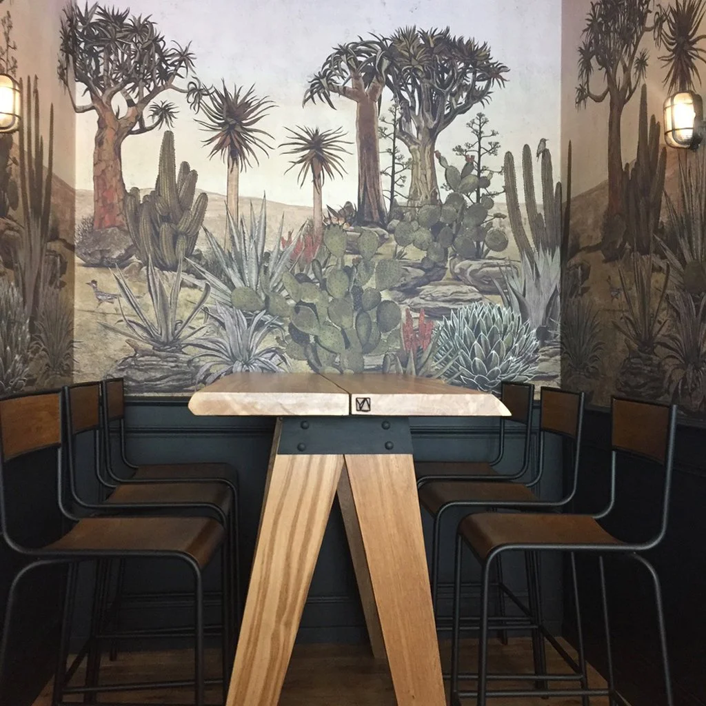 Table haute restaurnant 1| YA-Atelier.JPG