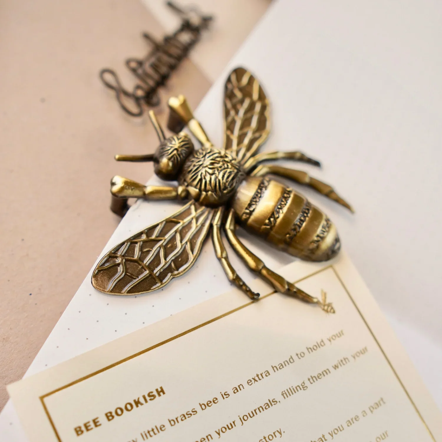 Esterbrook Bee Page Holder Brushed Gold
