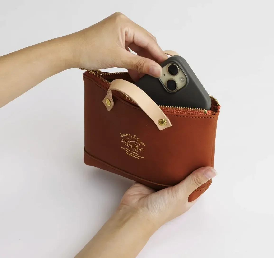 SL1745-The-Superior-Labor-leather-engineer-pouch_24.jpg.webp