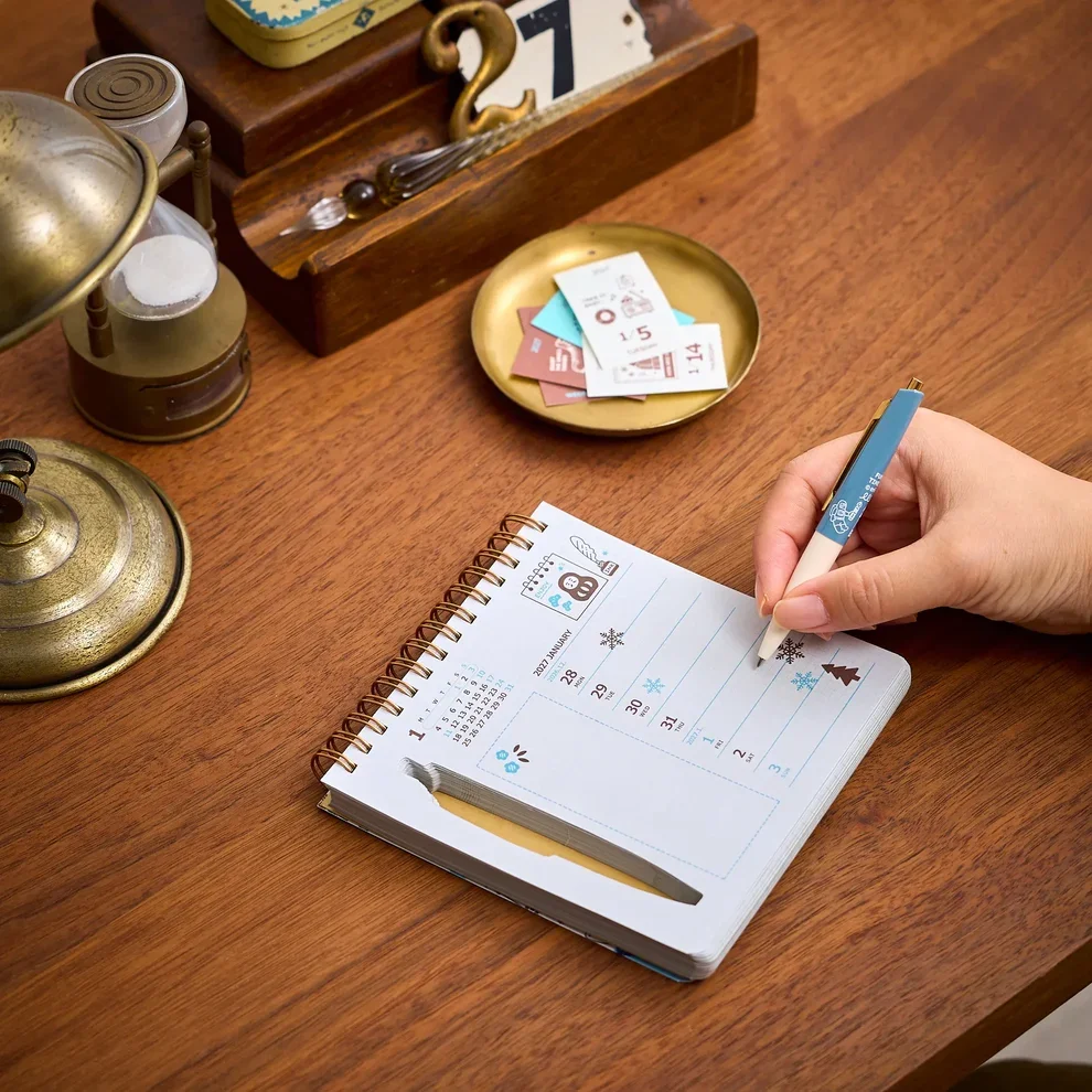 eric-Weekly-Desk-Calendar3.webp