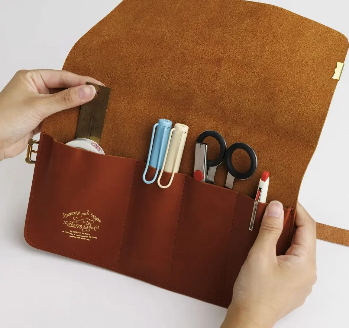 SL1749-The-Superior-Labor-leather-pen-roll_27.jpg.webp