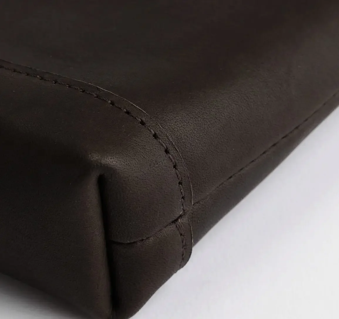 SL1745-The-Superior-Labor-leather-engineer-pouch_17.jpg.webp
