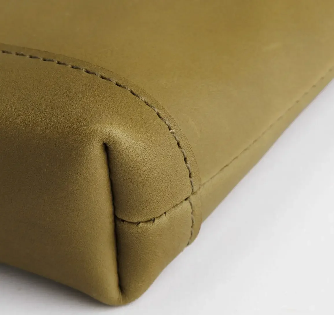 SL1745-The-Superior-Labor-leather-engineer-pouch_13.jpg.webp