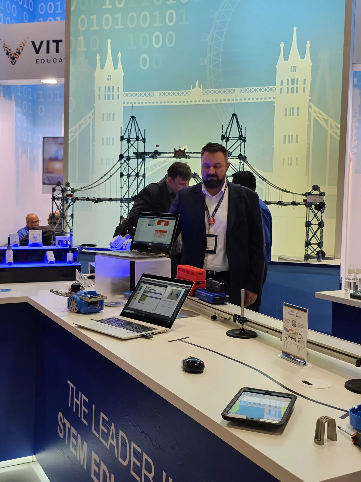 BETT 2023 w Londynie: szukamy najlepszych rozwiązań dla STEAM EDUkacji