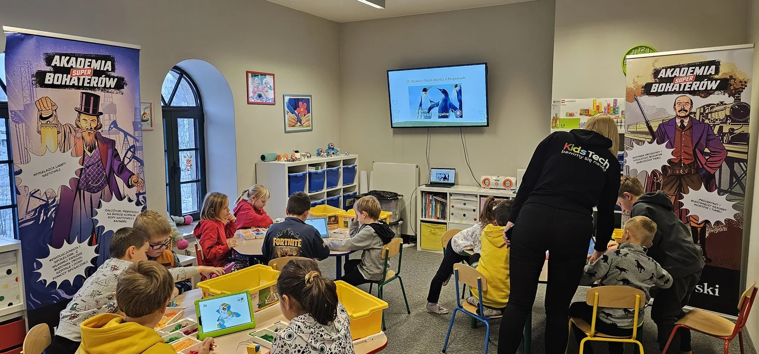 Wałbrzych: STEAM-owe Ferie Superbohaterów