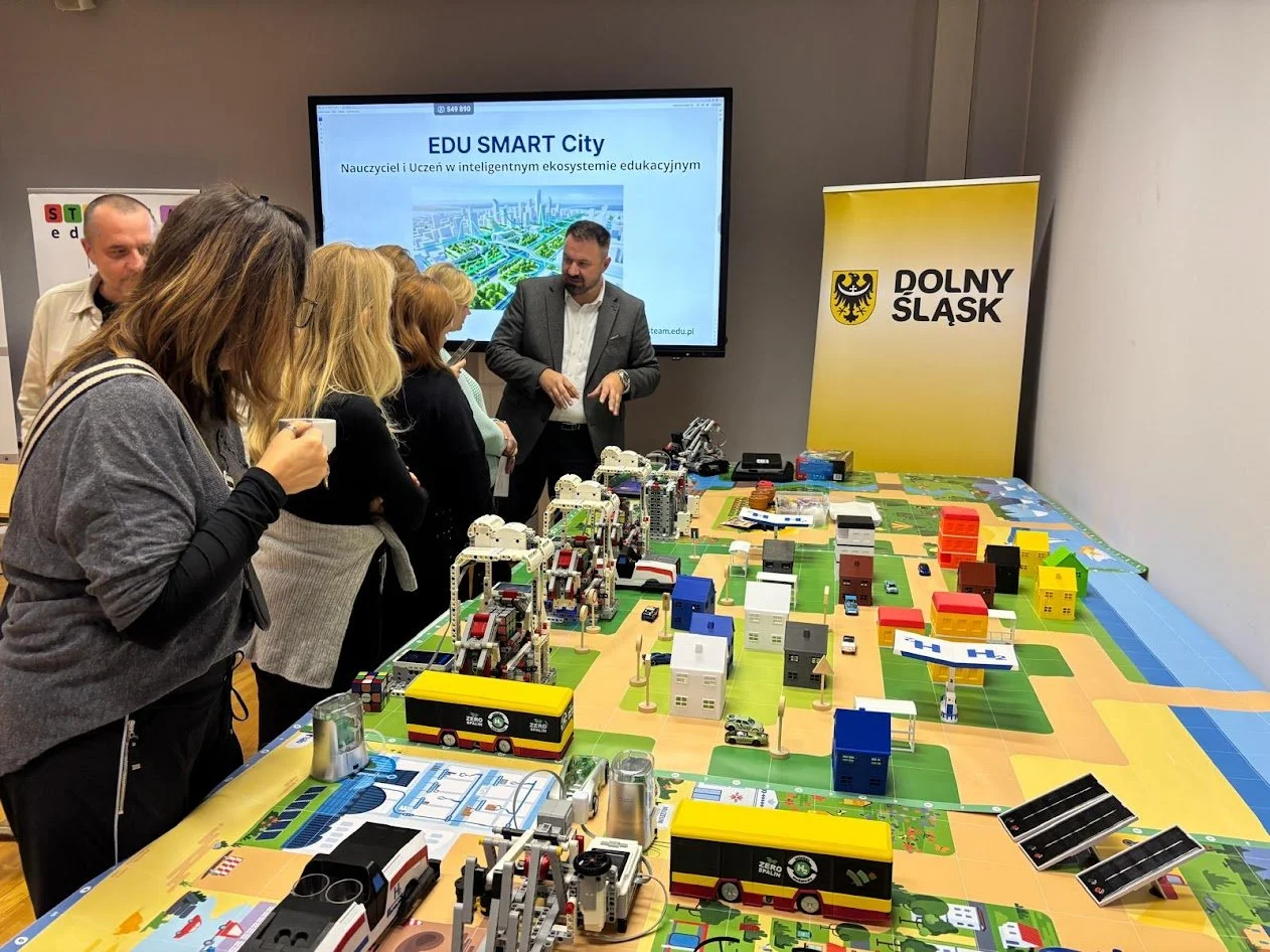 Wrocław: EDU SMART City na konferencji DBP „Nowe kompetencje uczniów i nauczycieli…”