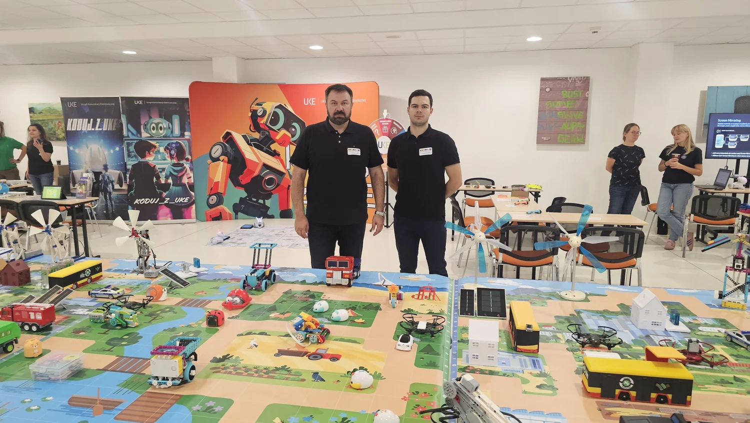 Łódź: stanowisko #EDUSMARTCity na Dniu Cyfrowych Możliwości