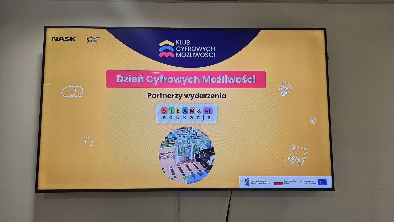 Łódź: stanowisko #EDUSMARTCity na Dniu Cyfrowych Możliwości
