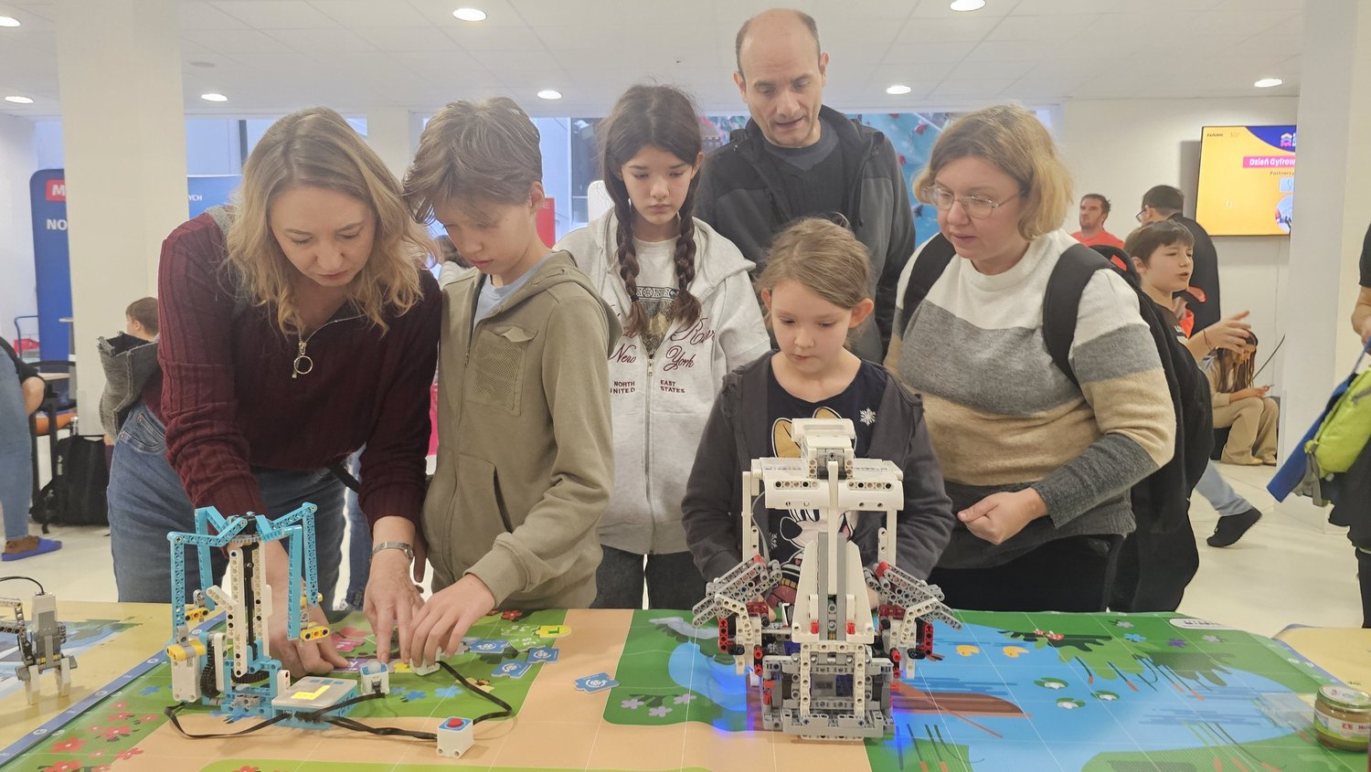 Łódź: stanowisko #EDUSMARTCity na Dniu Cyfrowych Możliwości