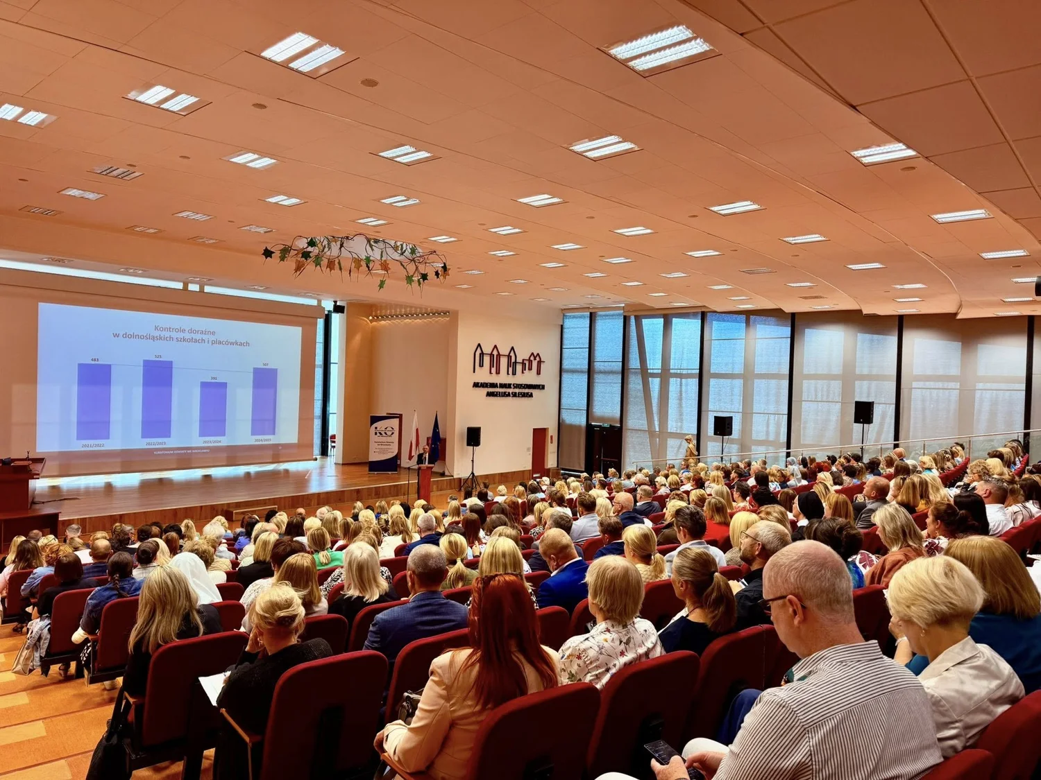 Wałbrzych: Konferencja dla Dyrektorów Szkół i Placówek Oświatowych