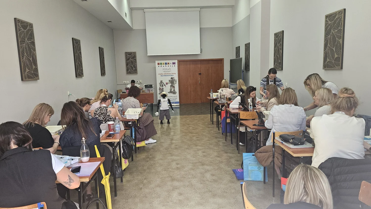 Szczecin: STEAM & AI i robot FRANEK na IV edycji konferencji „Edukacja przez zabawę”